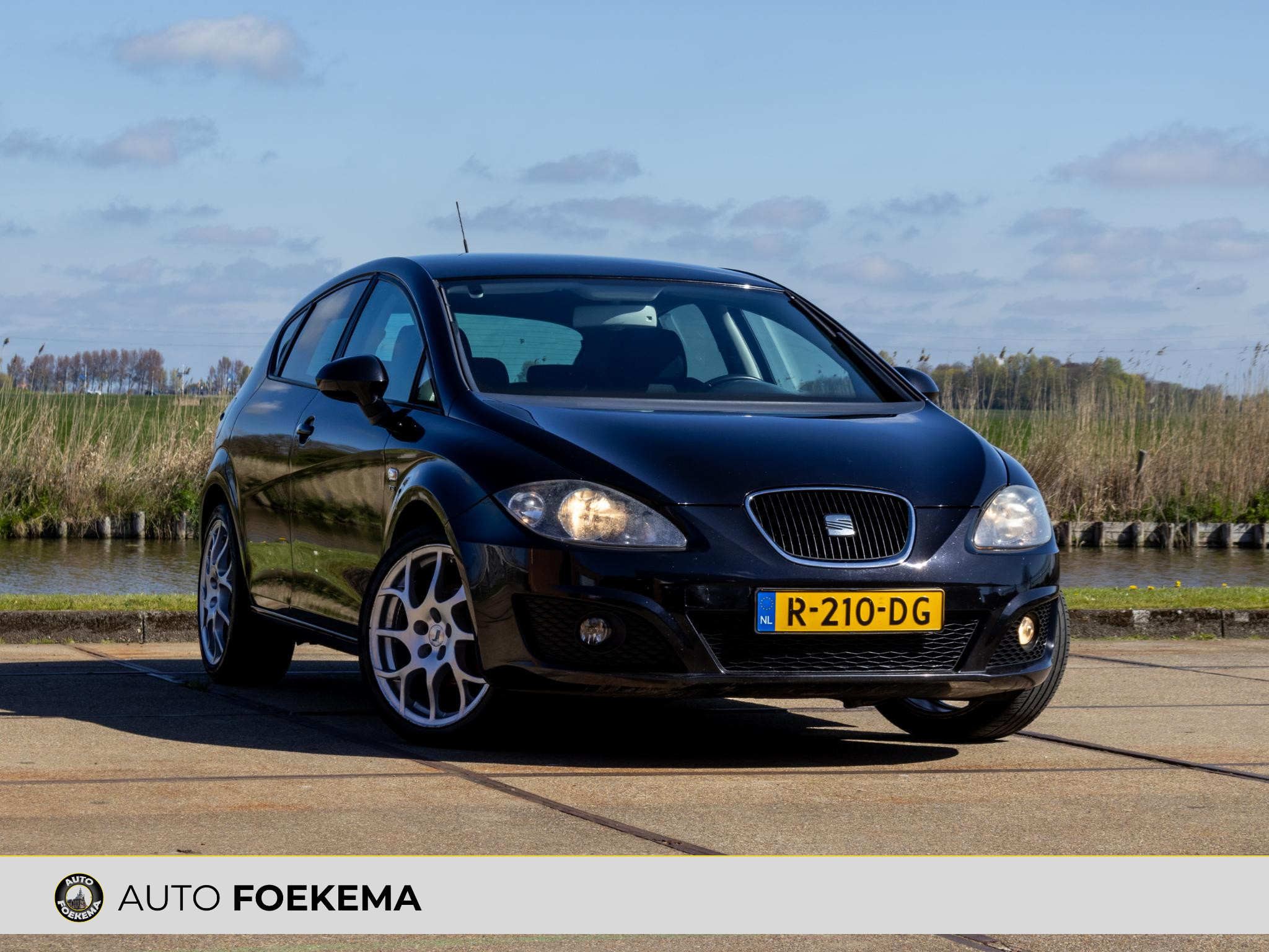 Seat Leon 1.4 TSI Businessline 2010 - voorkant