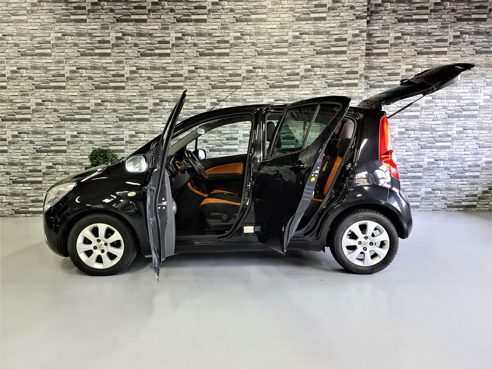 Foto van Opel Agila