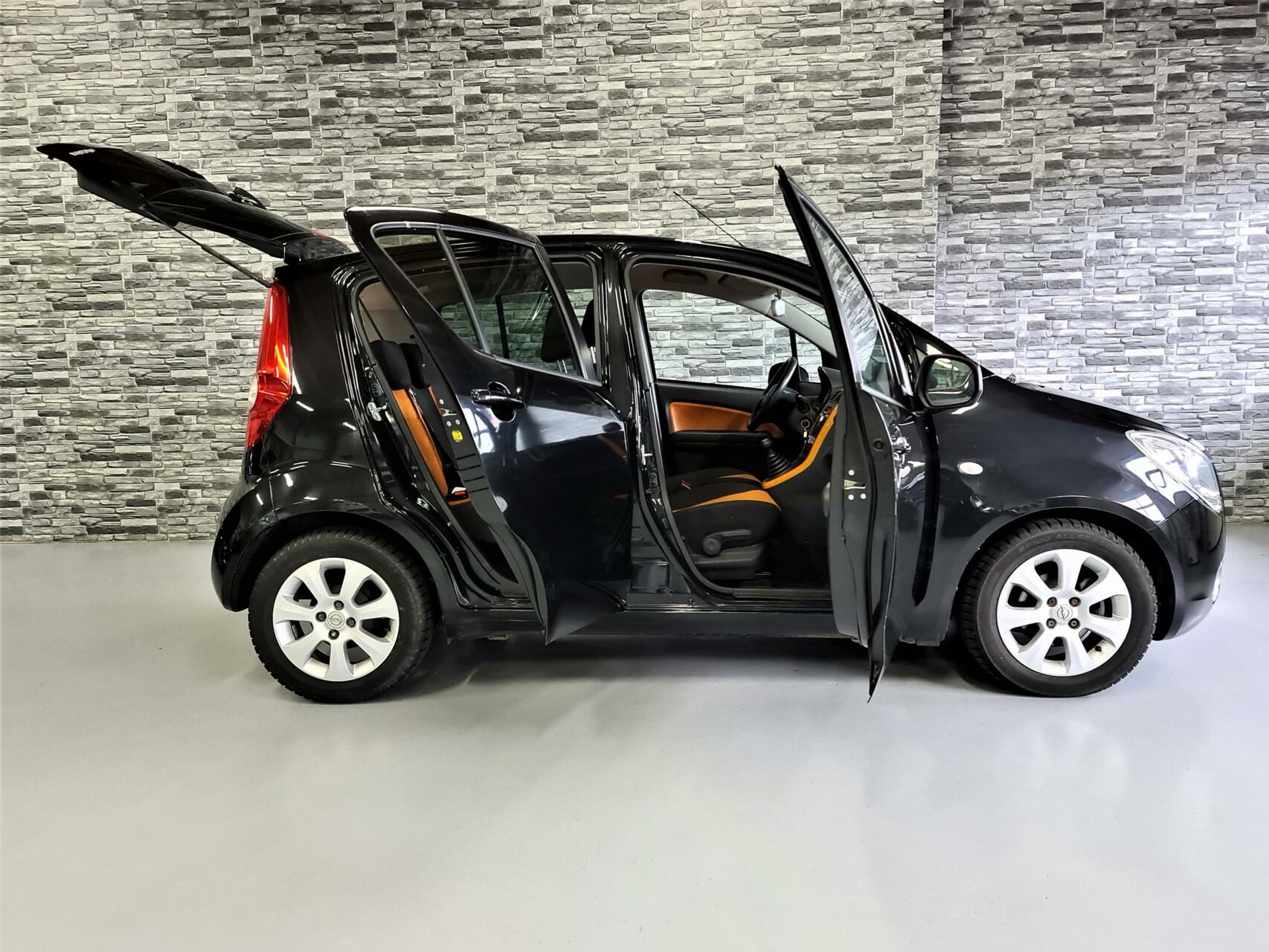 Foto van Opel Agila