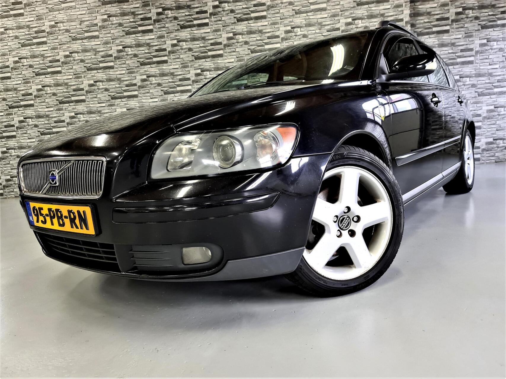 Volvo V50 2.0D Exclusive *PDC*Trekhaak*17'' Sportvelgen*NAP! 2004 - voorkant
