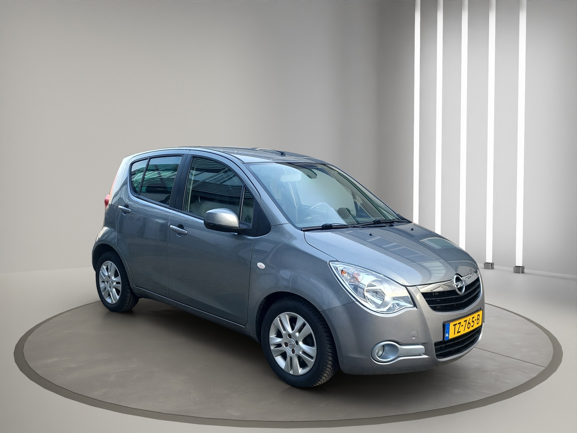 Foto van Opel Agila