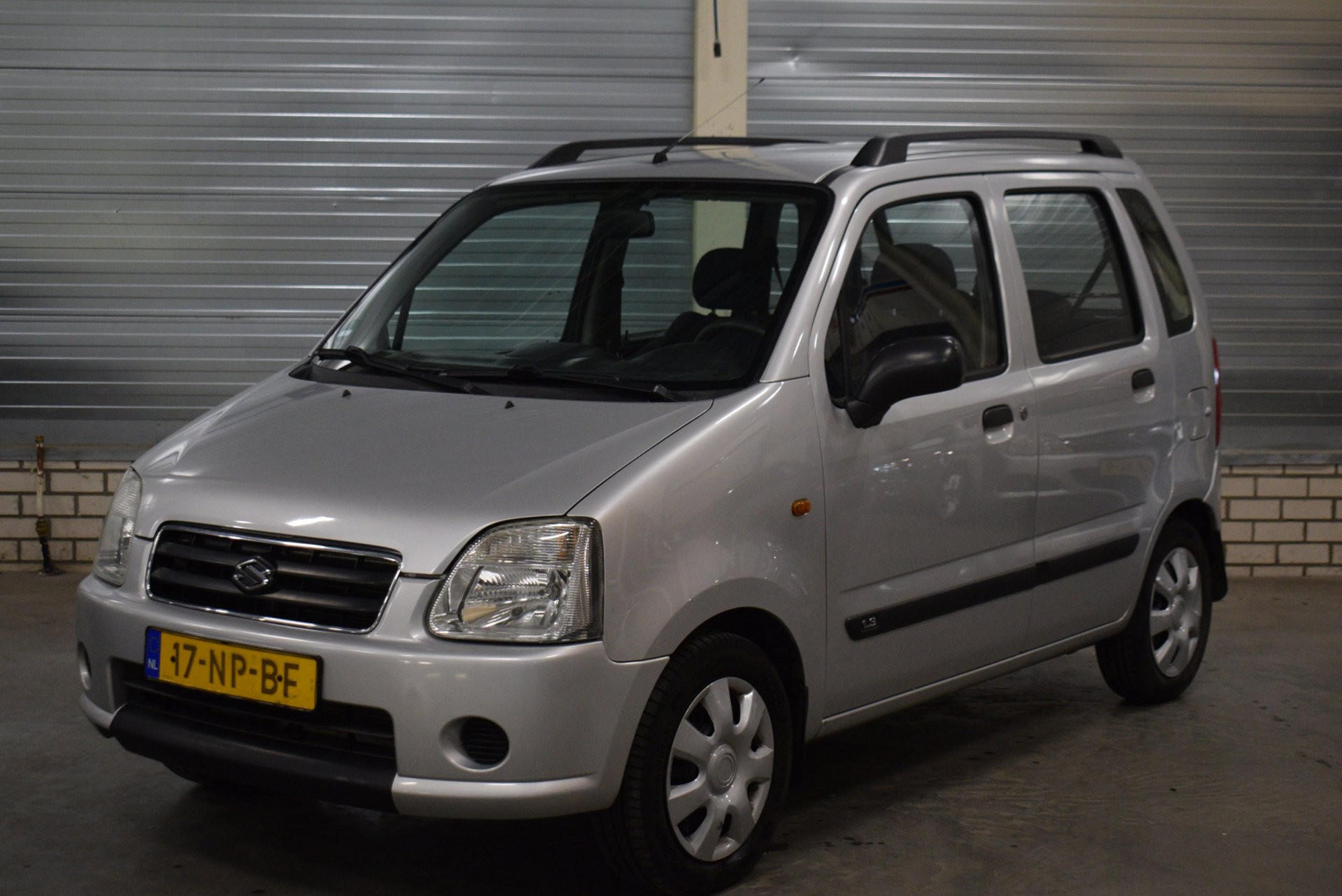 Foto van Suzuki Wagon R