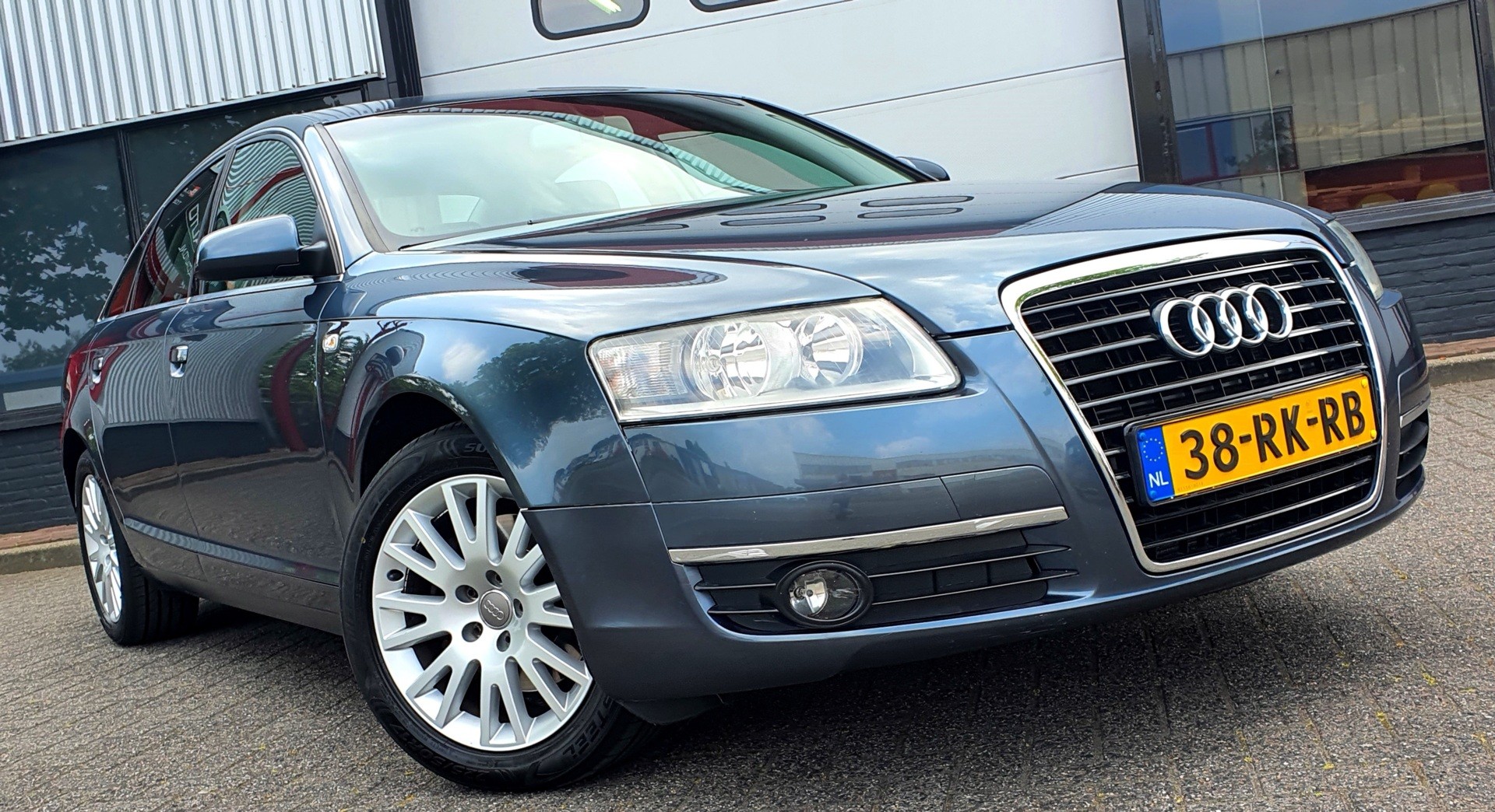 Audi Audi A6 2.4 Pro Line Business 2005 - voorkant