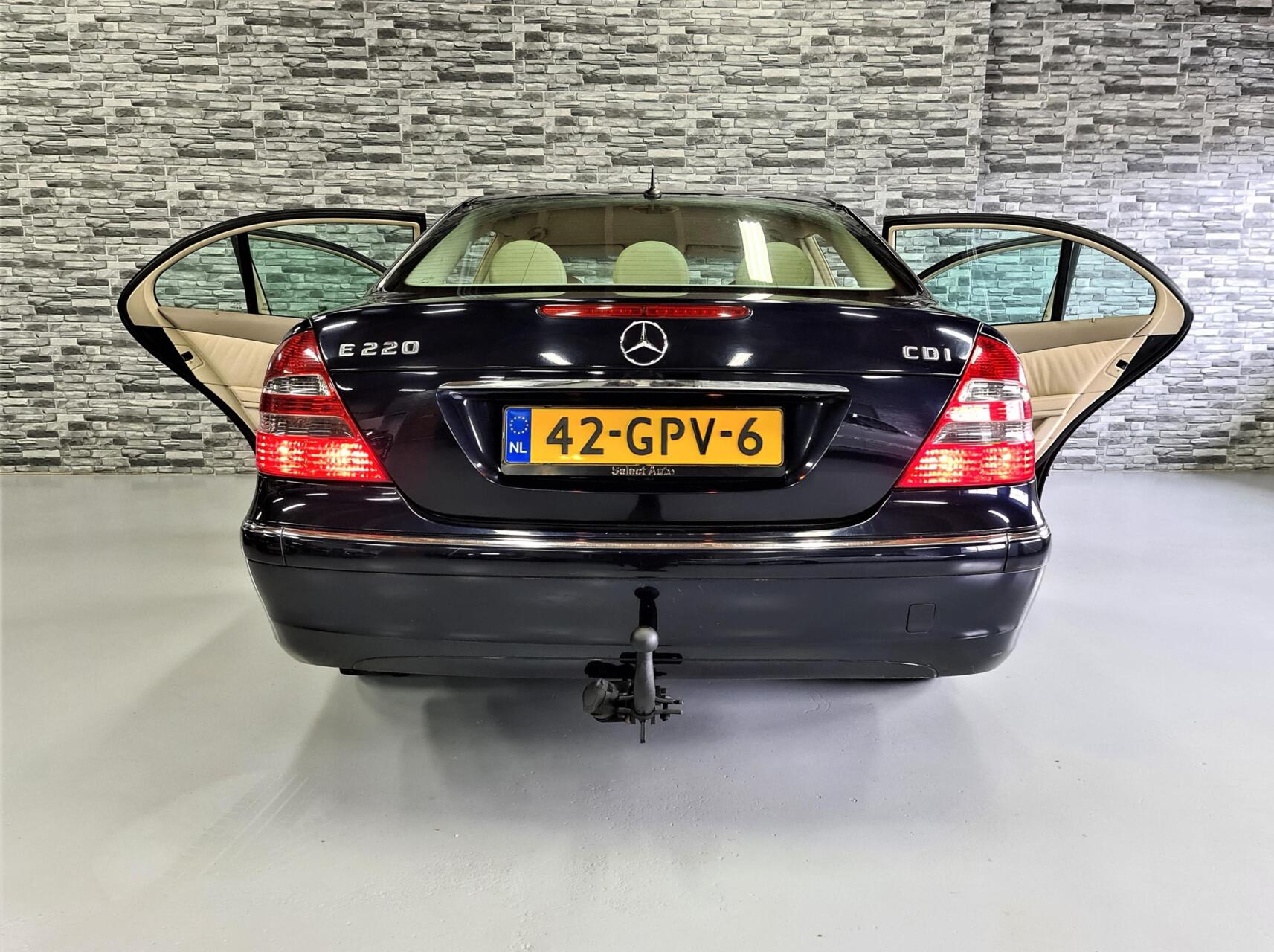 Foto van Mercedes-Benz E 220 CDI