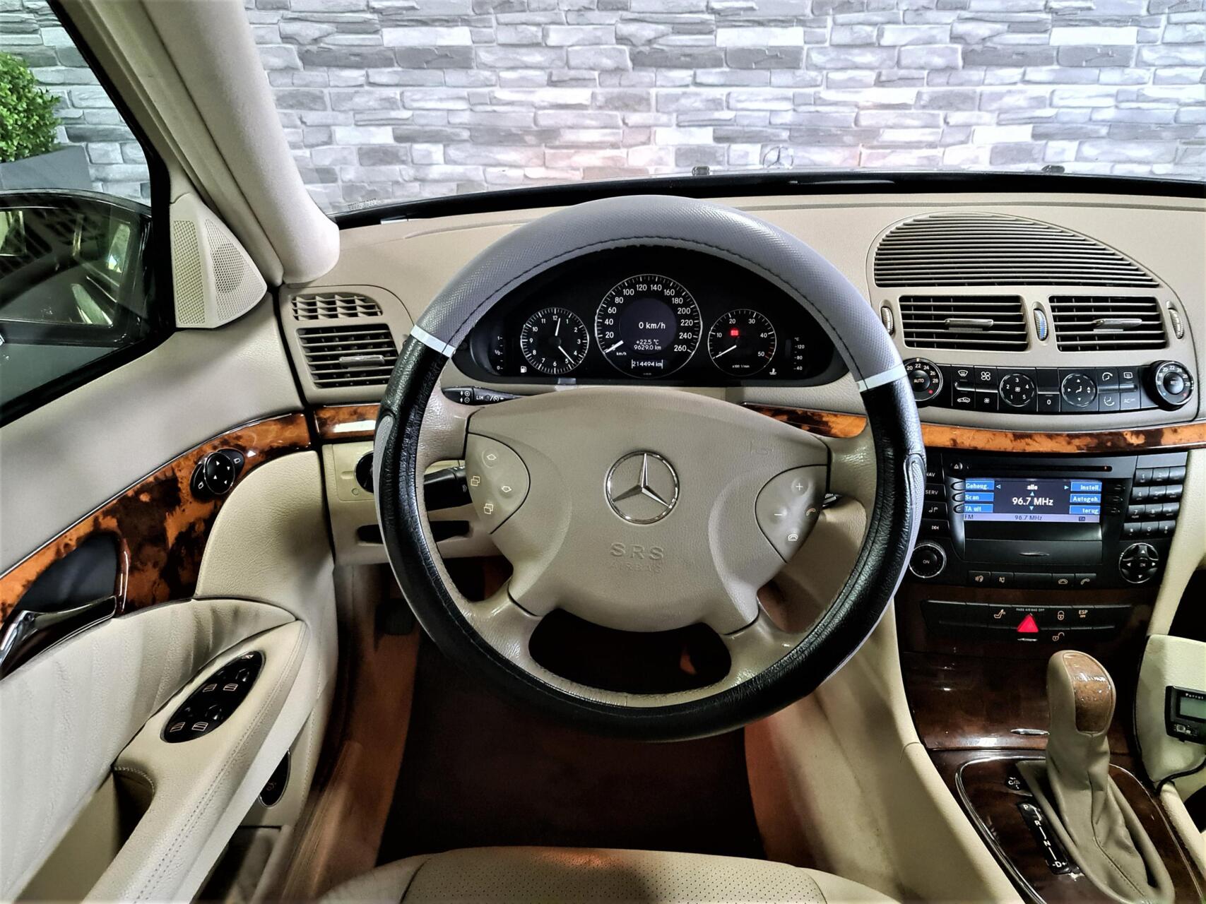 Foto van Mercedes-Benz E 220 CDI