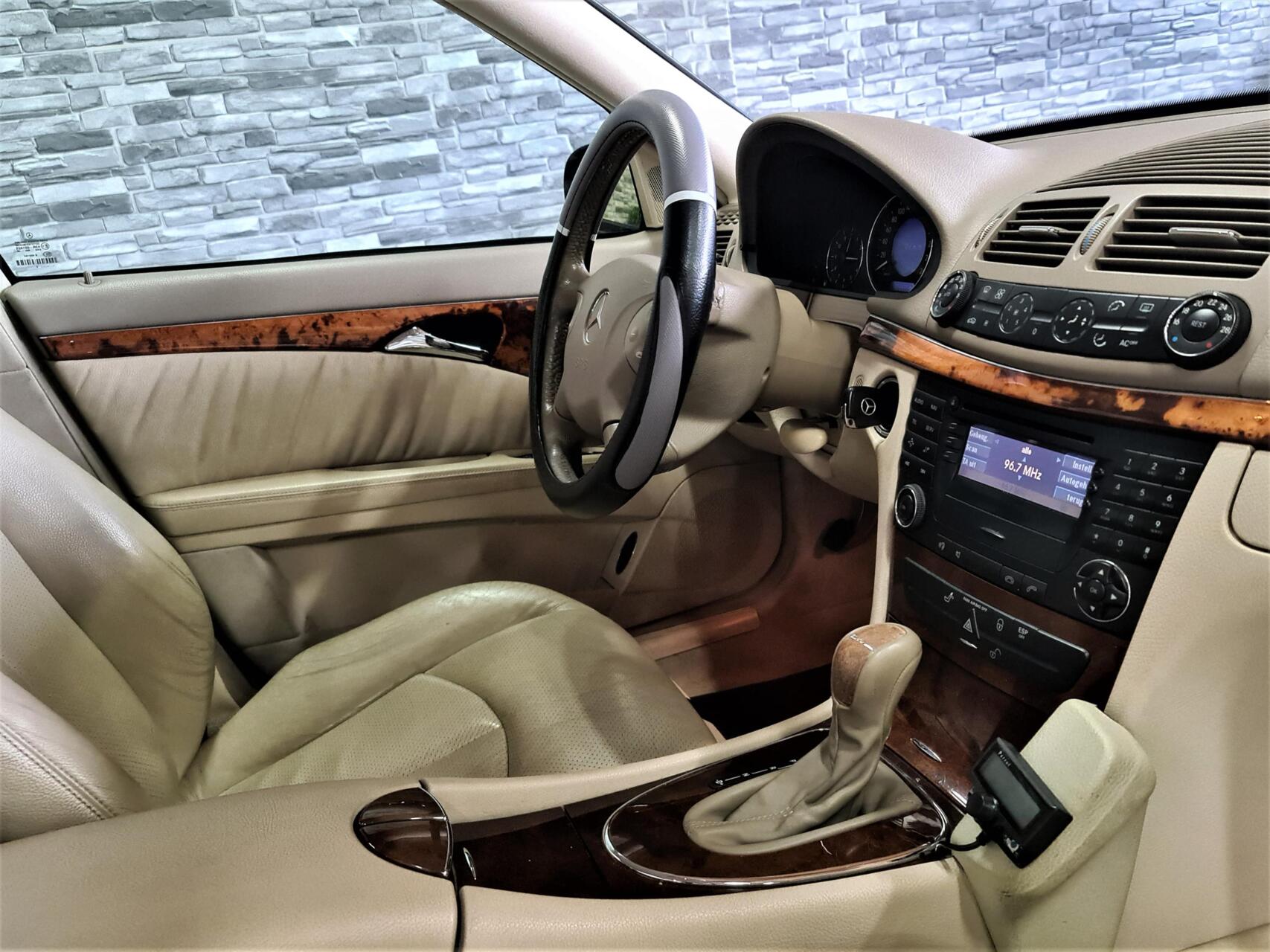 Foto van Mercedes-Benz E 220 CDI
