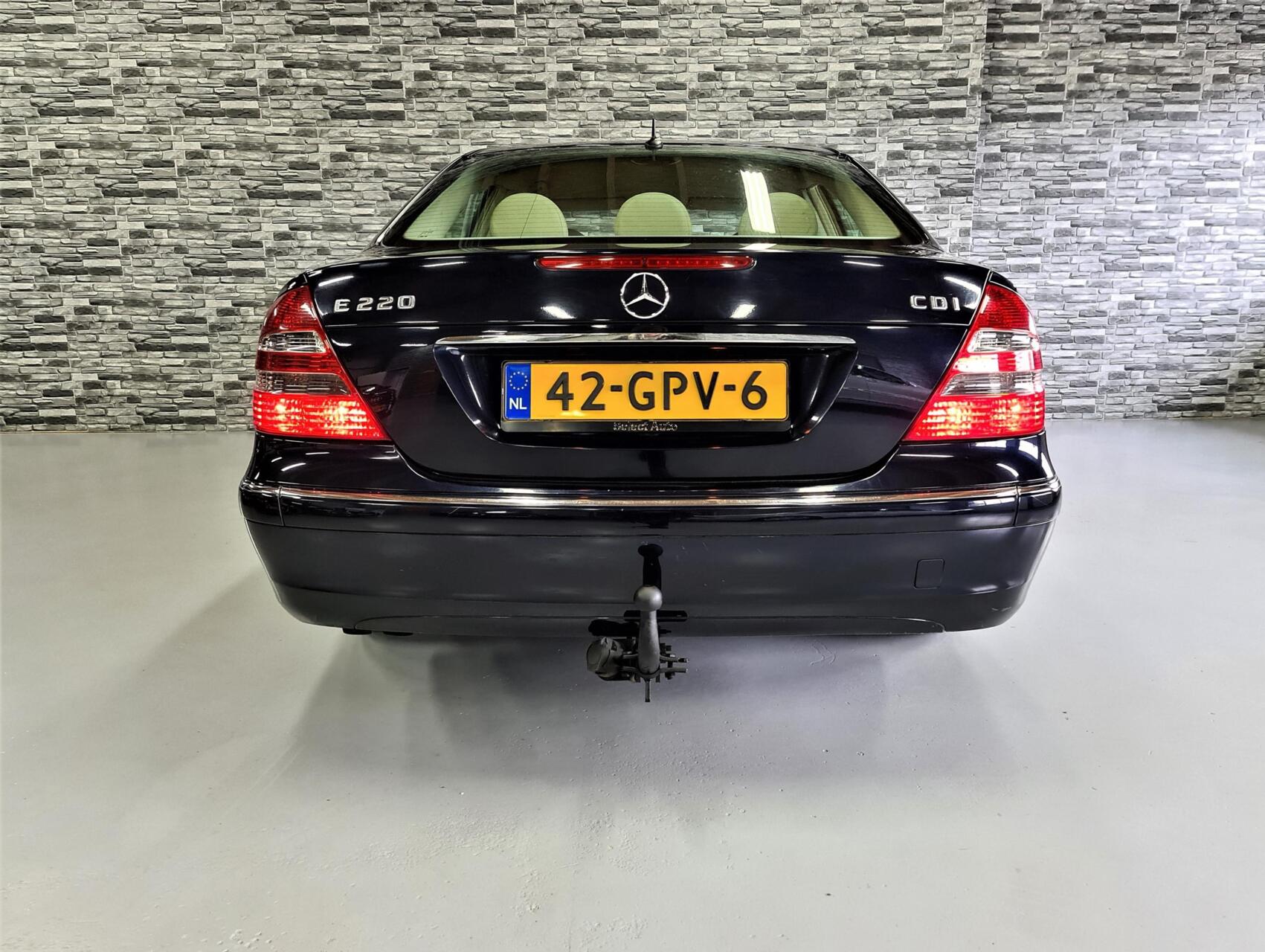 Foto van Mercedes-Benz E 220 CDI