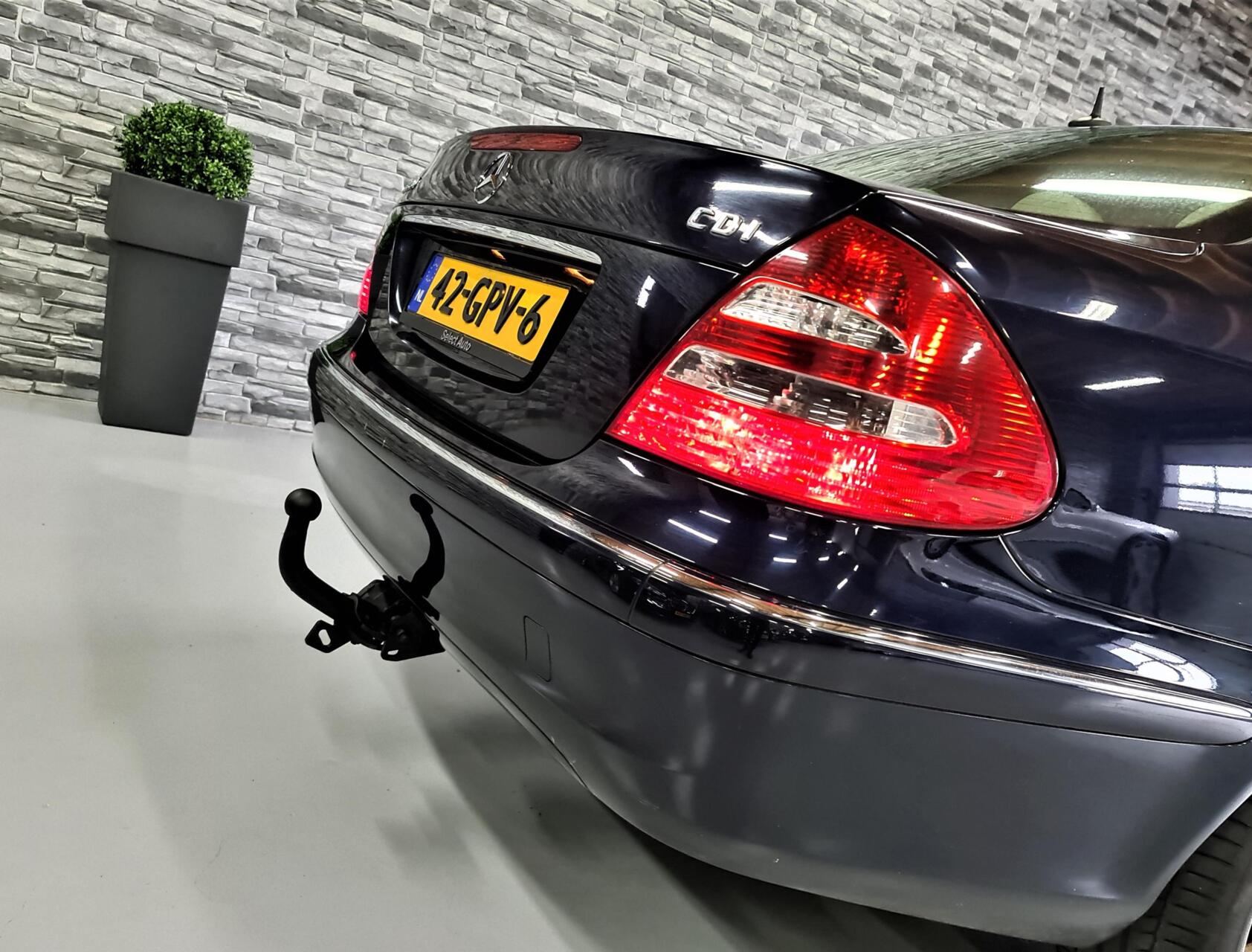 Foto van Mercedes-Benz E 220 CDI