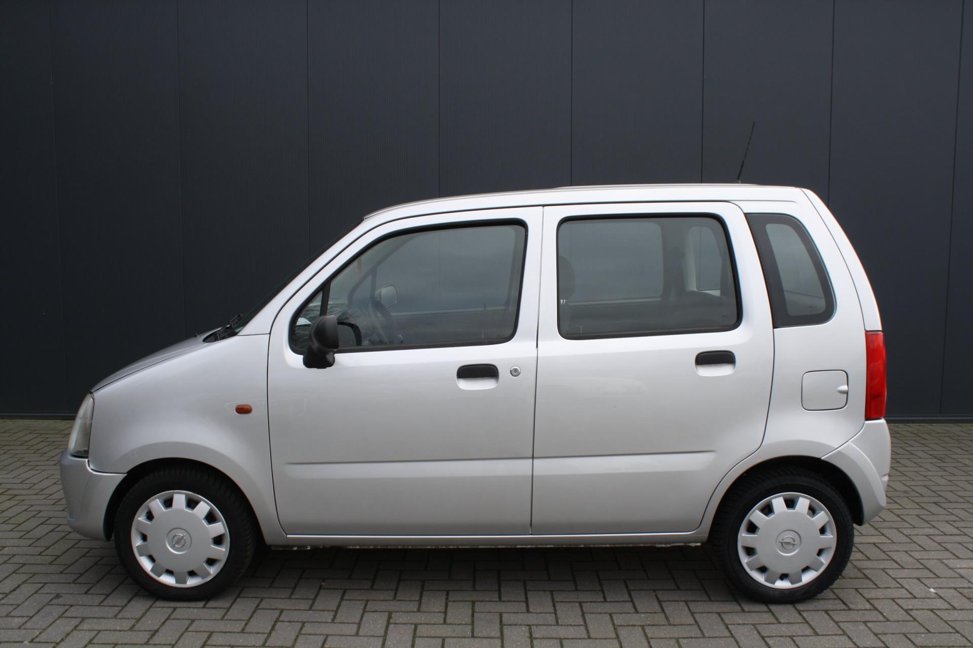 Foto van Opel Agila