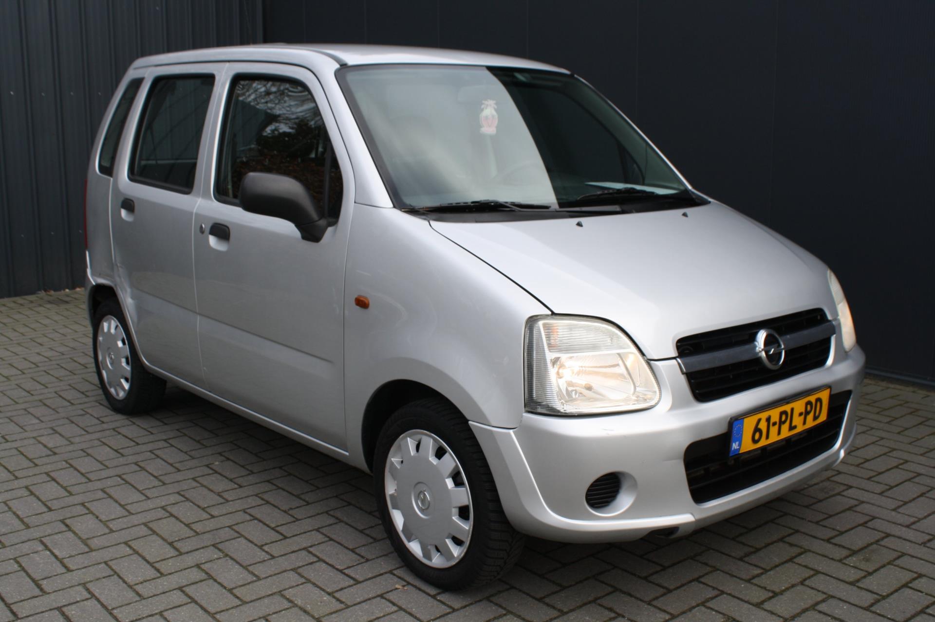 Foto van Opel Agila