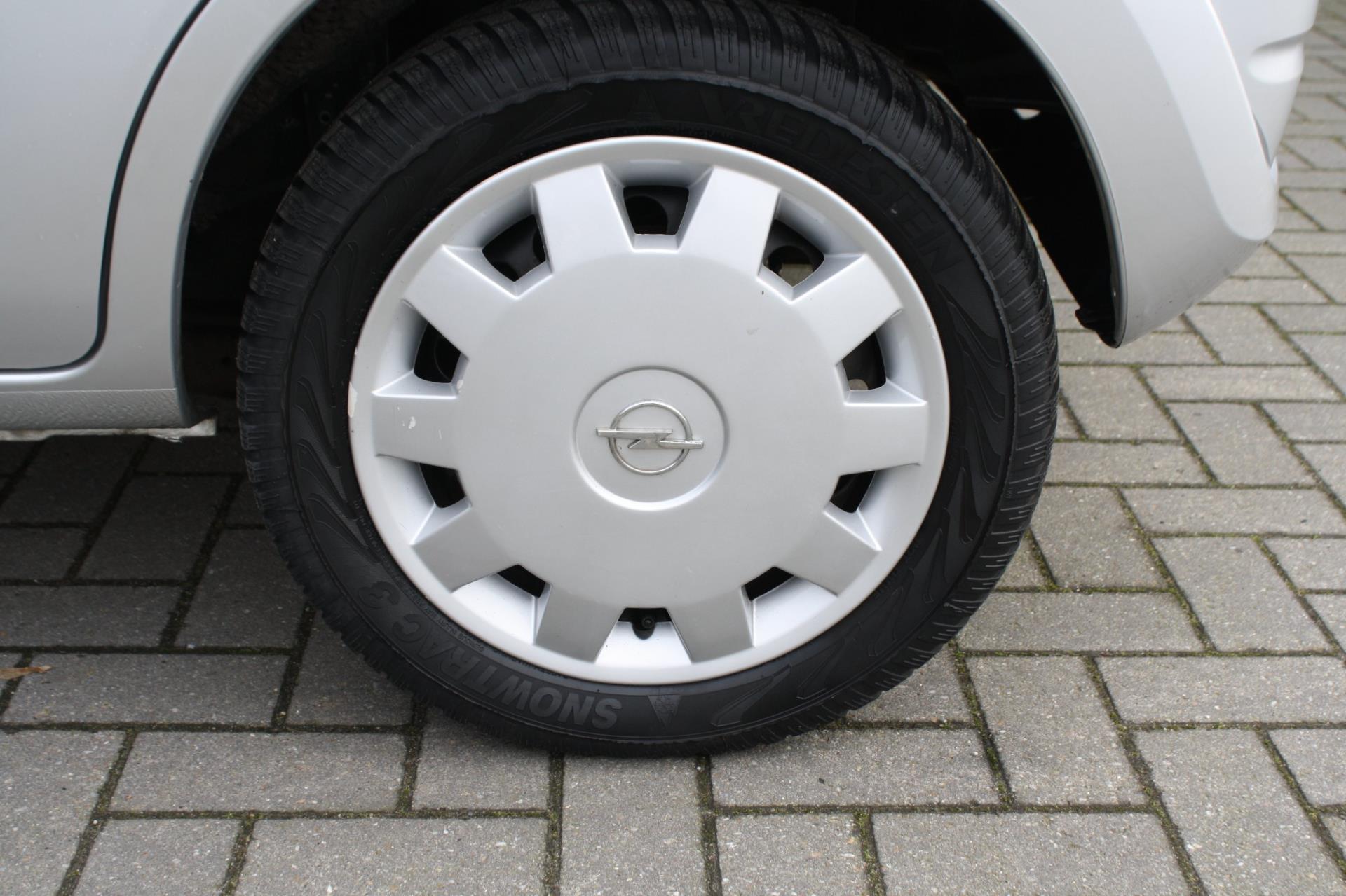 Foto van Opel Agila