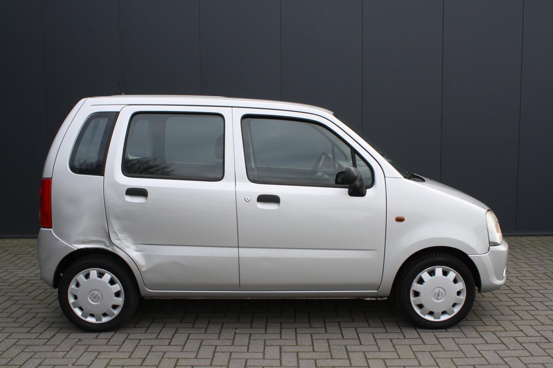 Foto van Opel Agila