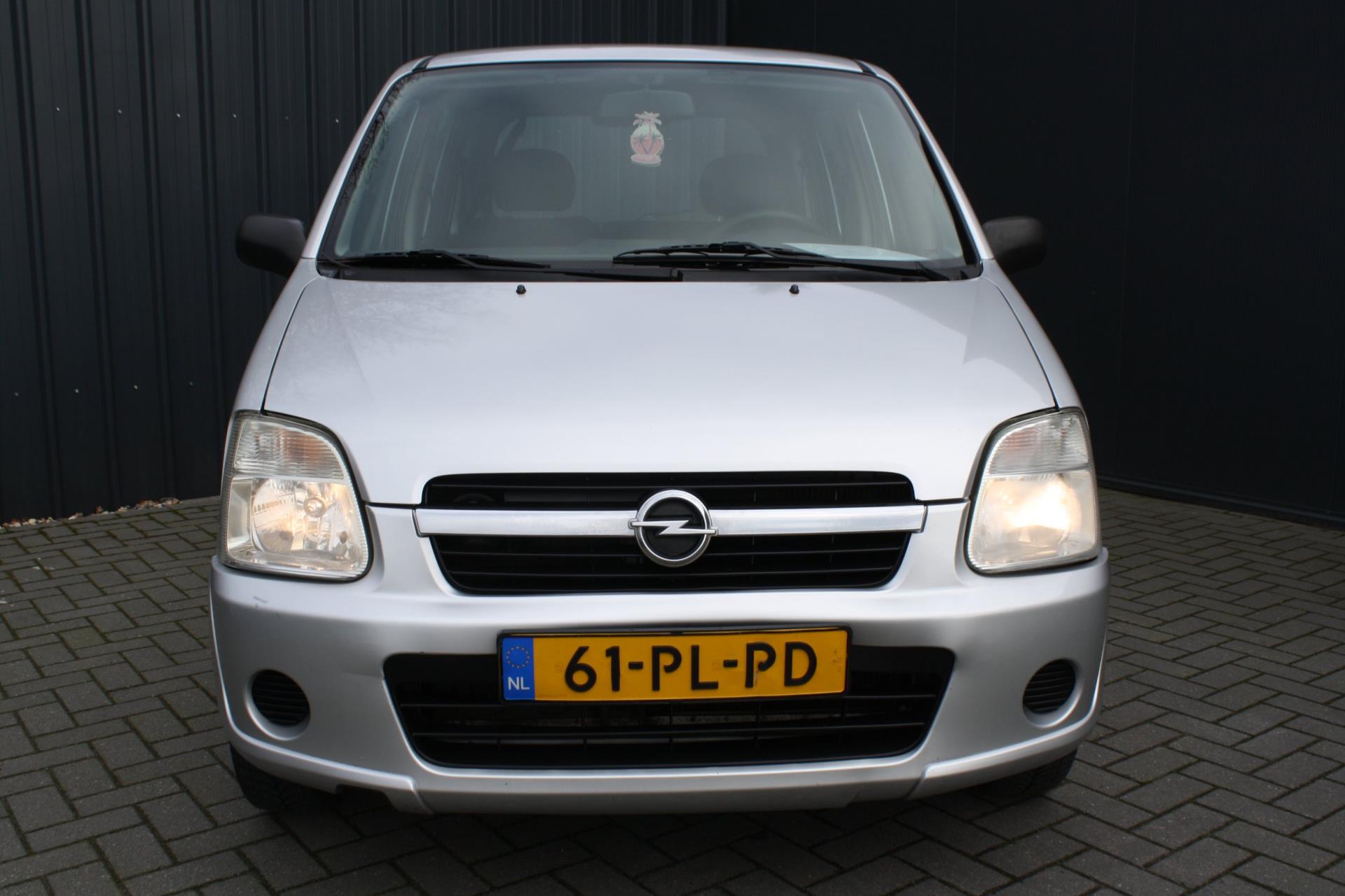 Foto van Opel Agila