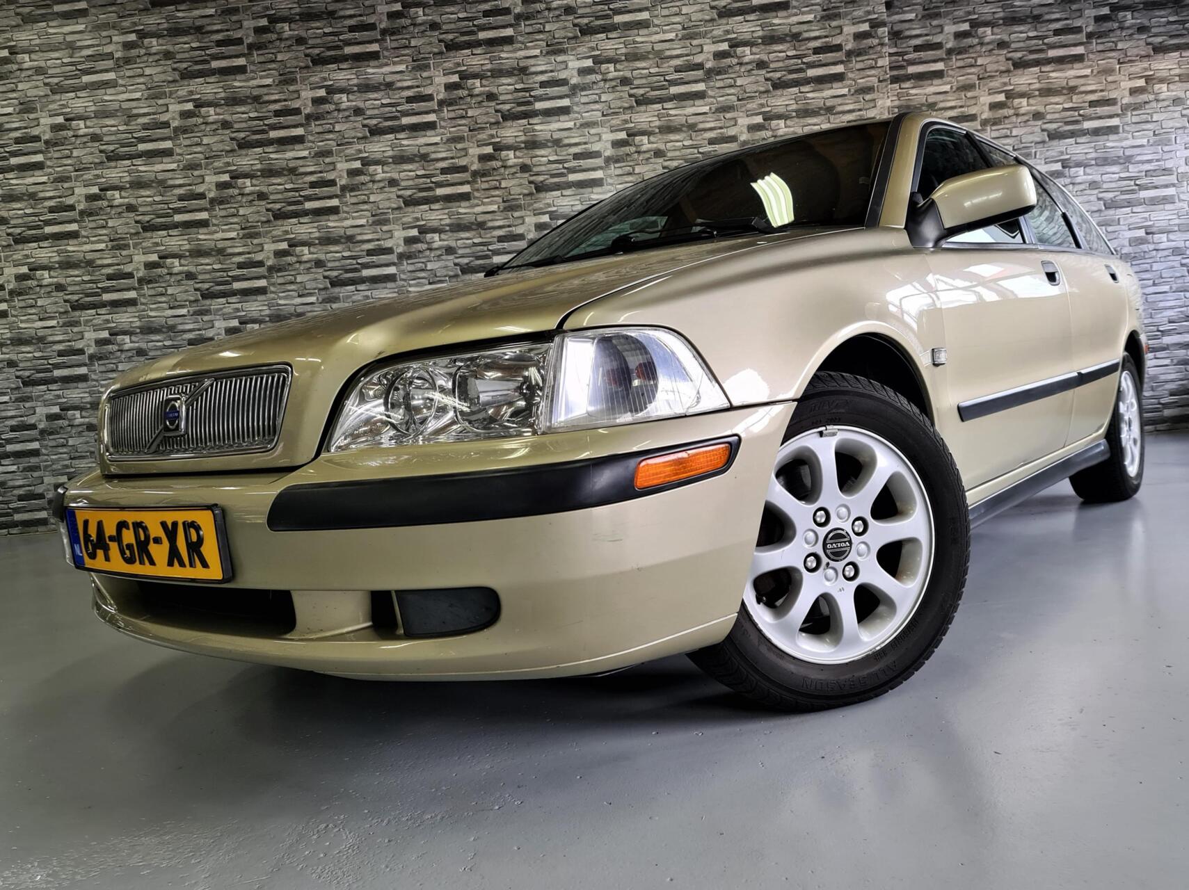 Foto van VOLVO V40