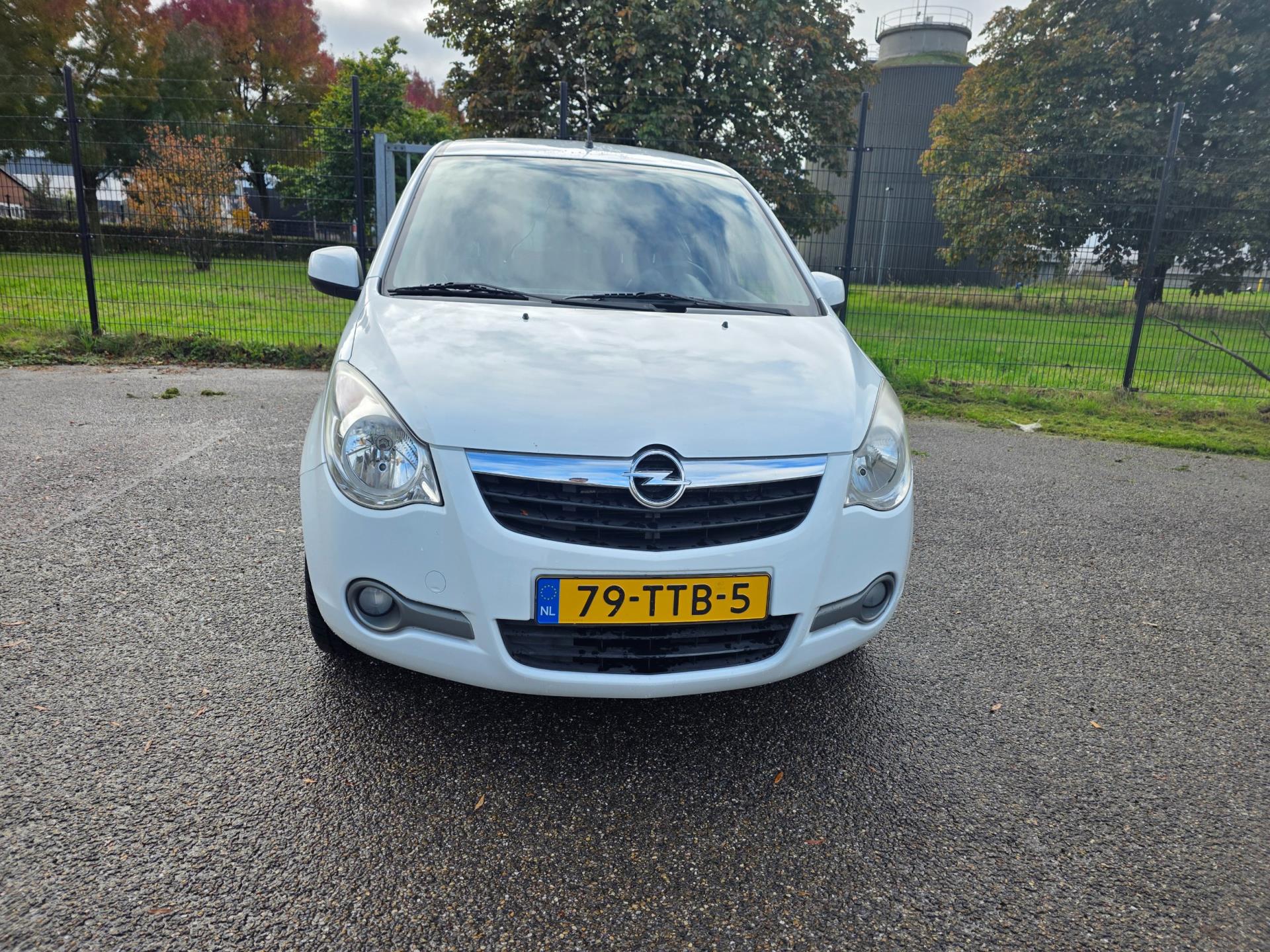 Foto van Opel Agila