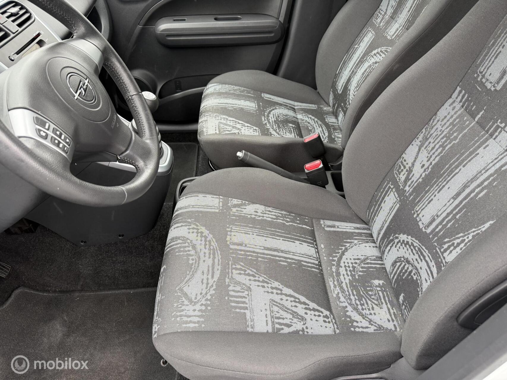 Foto van Opel Agila