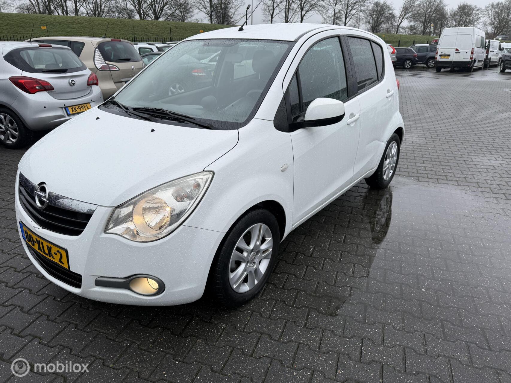 Foto van Opel Agila