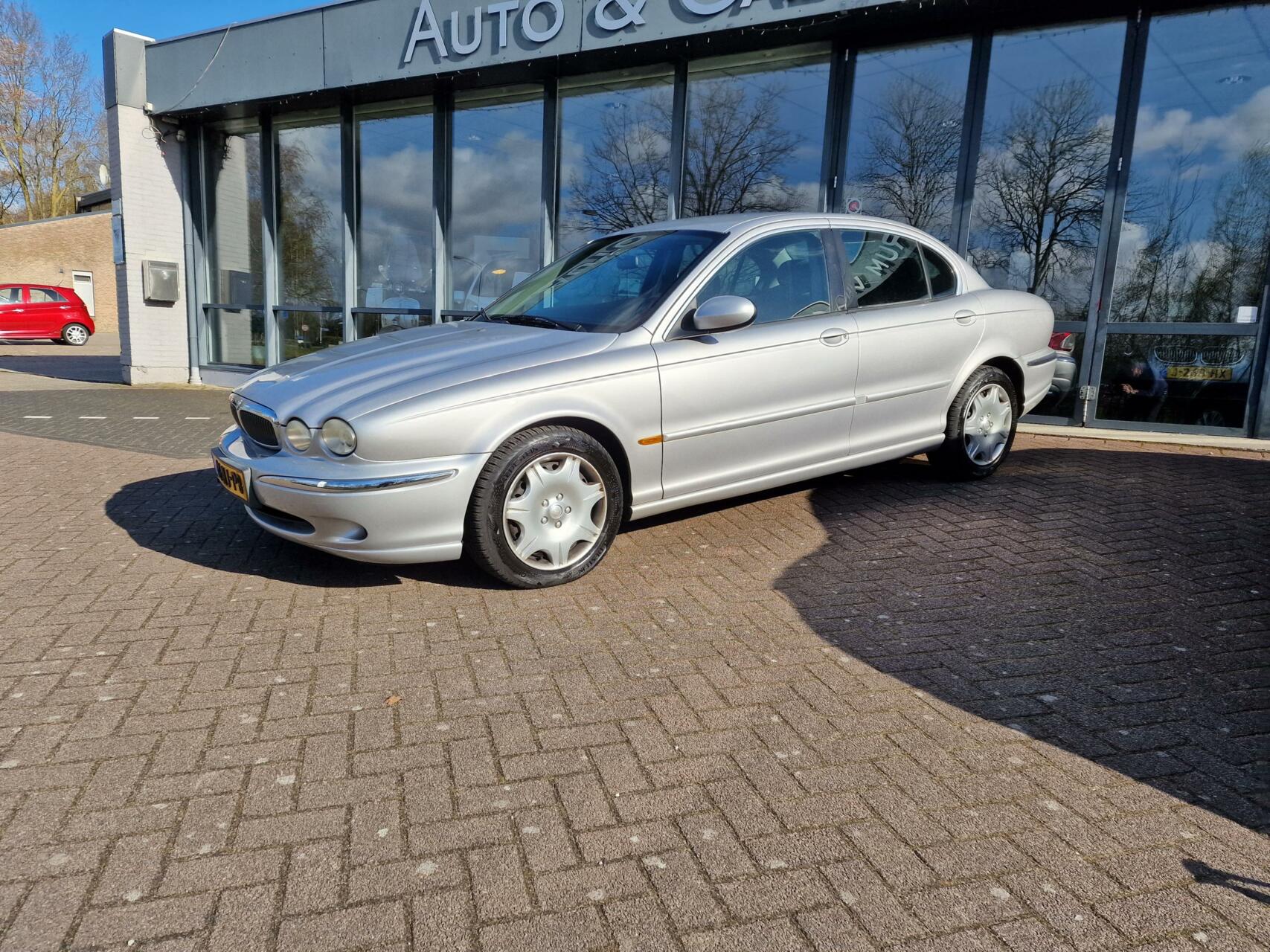 Foto van Jaguar X-type