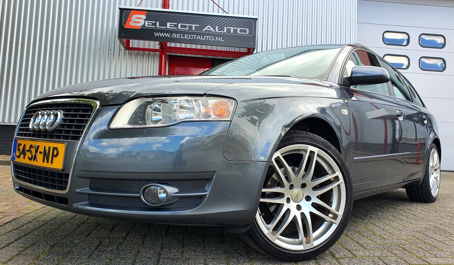 Audi Audi A4 1.6 Pro Line Business *Climate*PDC*18''LMV*NAP 2006 - voorkant