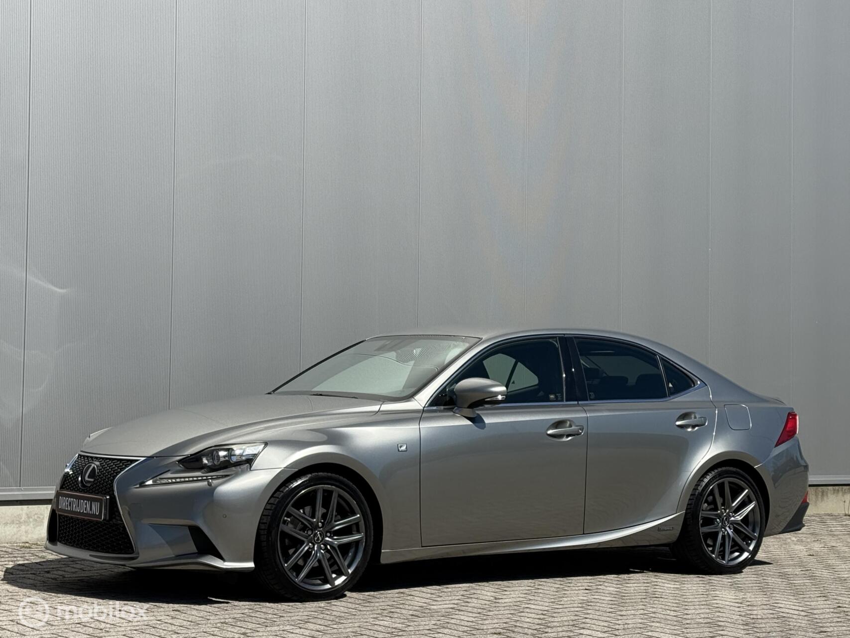 Foto van LEXUS LEXUS IS300H