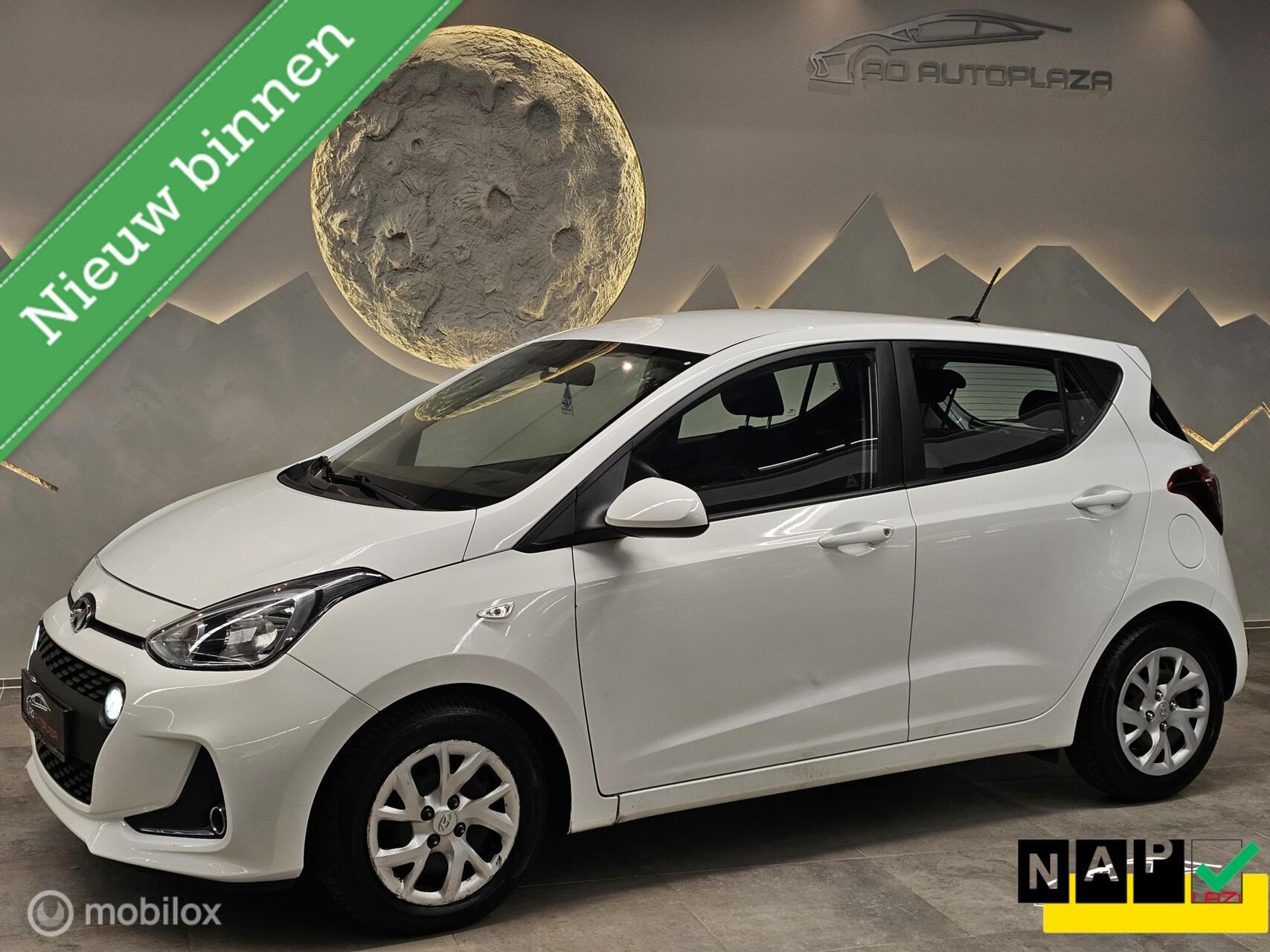 Hyundai I10 1.0i Comfort Apple Carplay/Navigatie/Parkeersensoren 2019 - voorkant