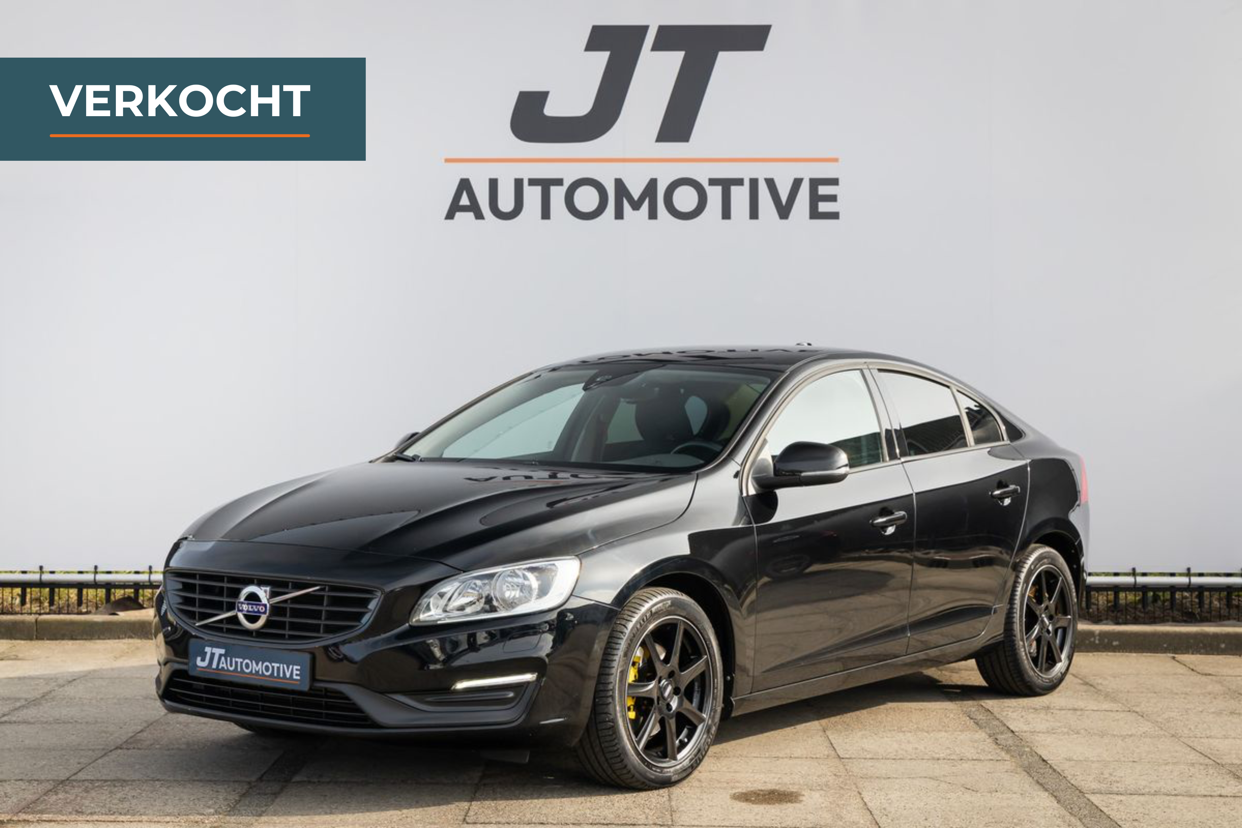 Volvo S60 2.0 T3 Summum Stoelverwarming | Navigatie | Cruise Control PDC 2017 - voorkant