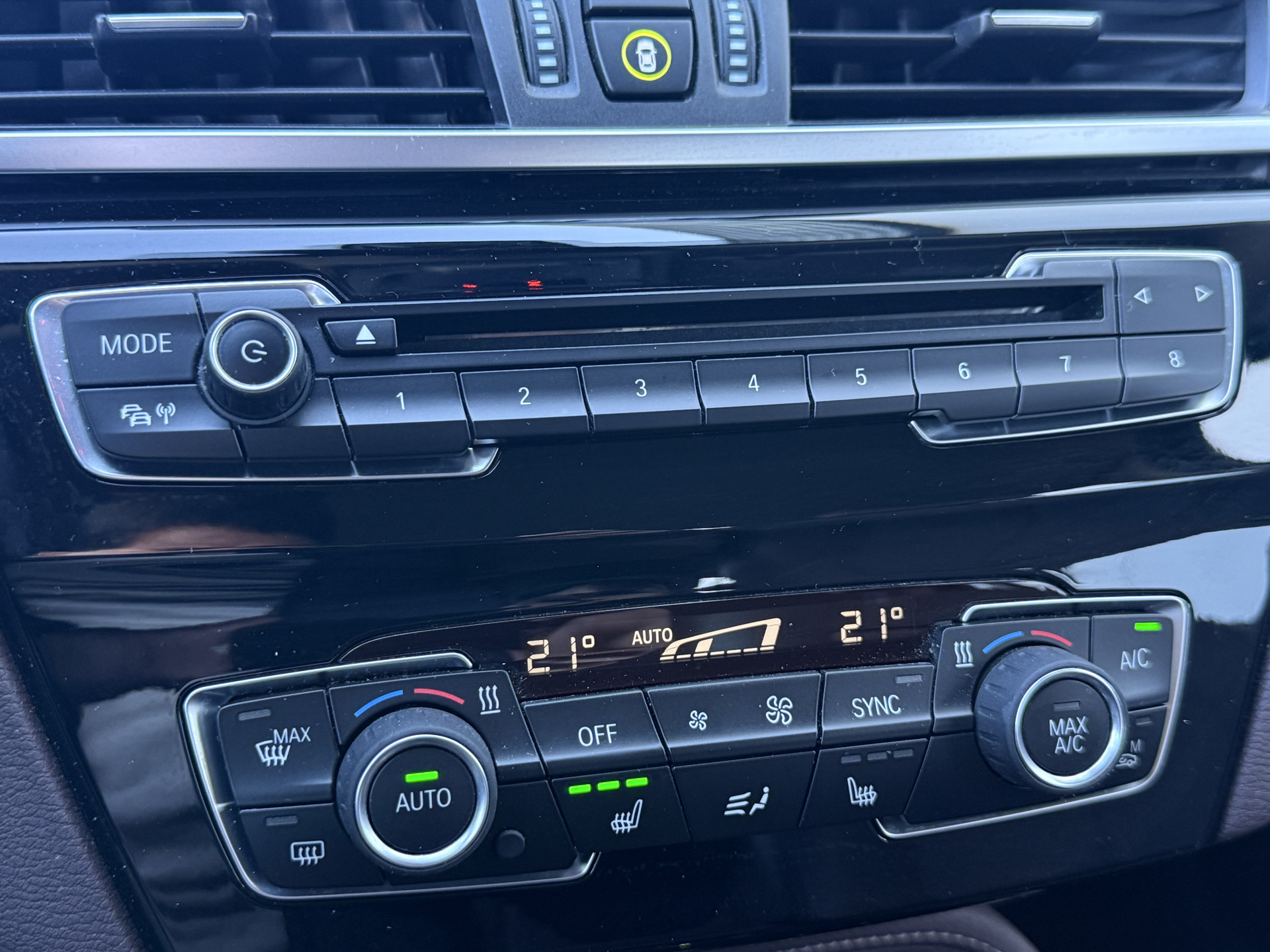 Foto van BMW X1 Xdrive20i