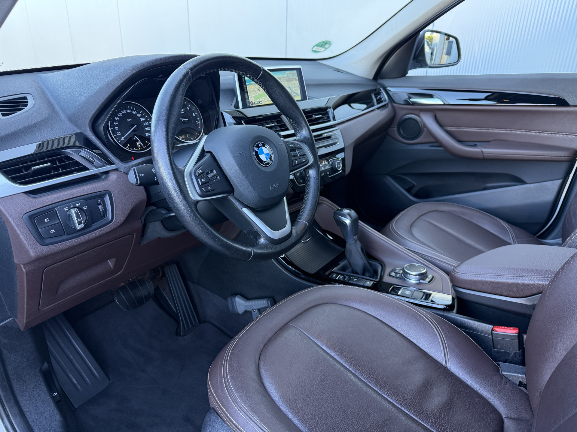 Foto van BMW X1 Xdrive20i