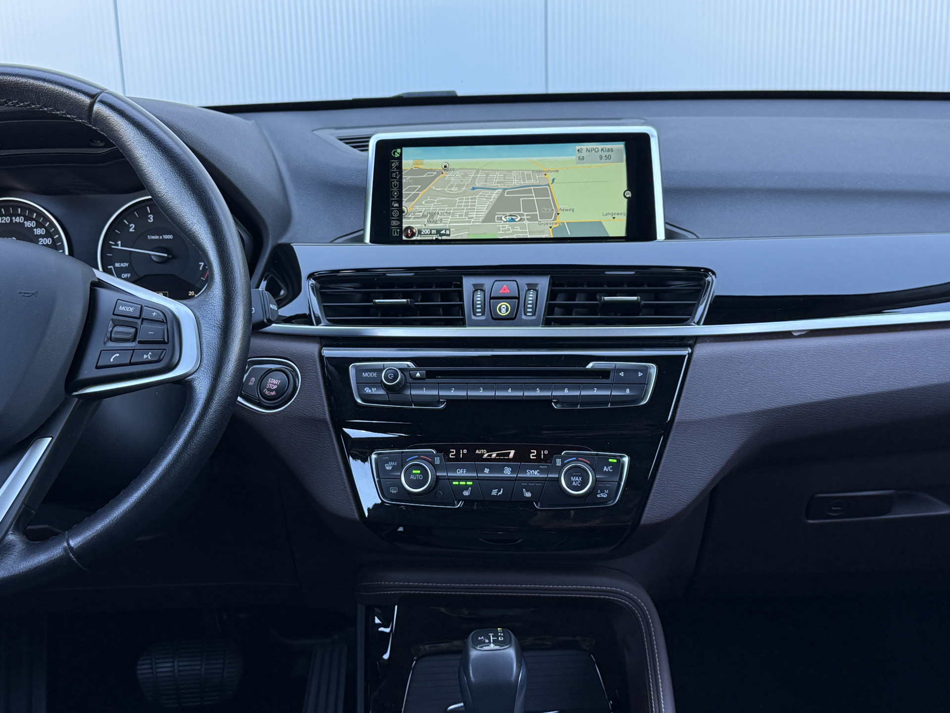 Foto van BMW X1 Xdrive20i