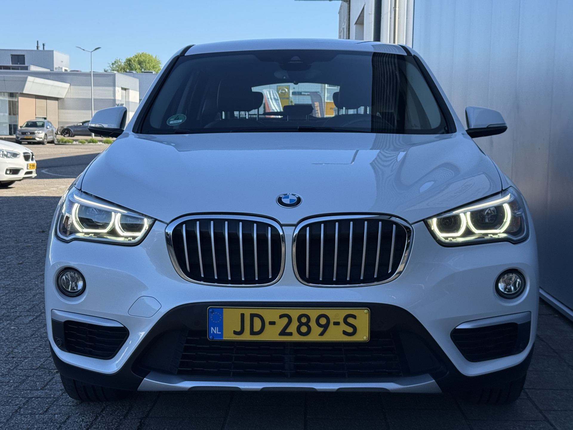 Foto van BMW X1 Xdrive20i