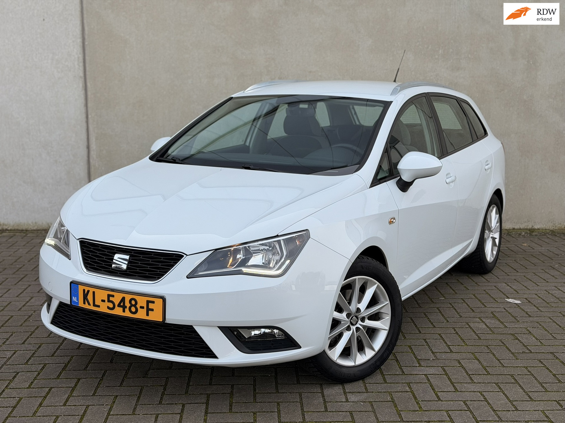 Foto van Seat Ibiza ST