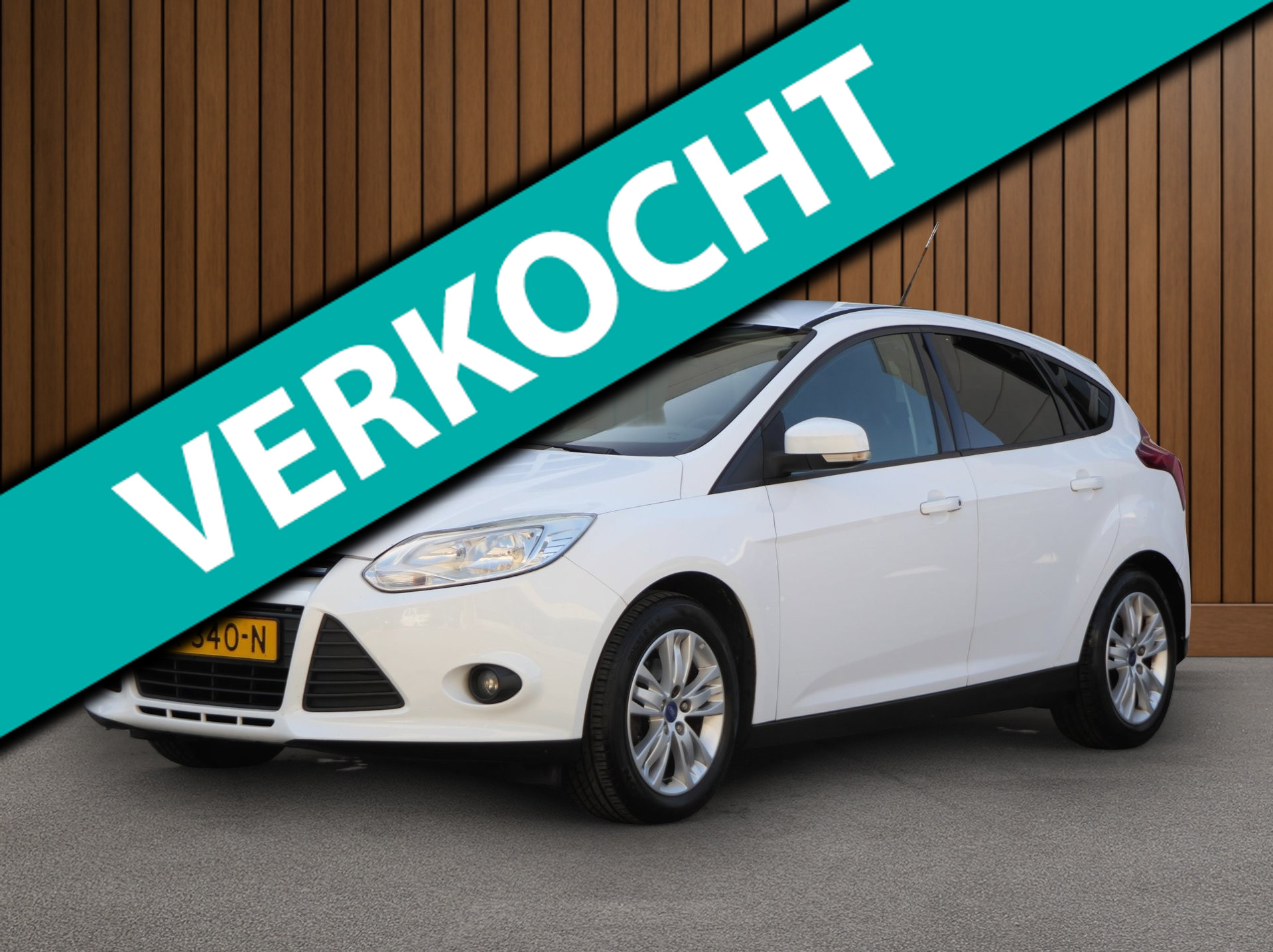 Ford Focus 1.6 TI-VCT Titanium | Distributieriem vervangen! | Navi | LM Velgen | Trekhaak 2011 - voorkant