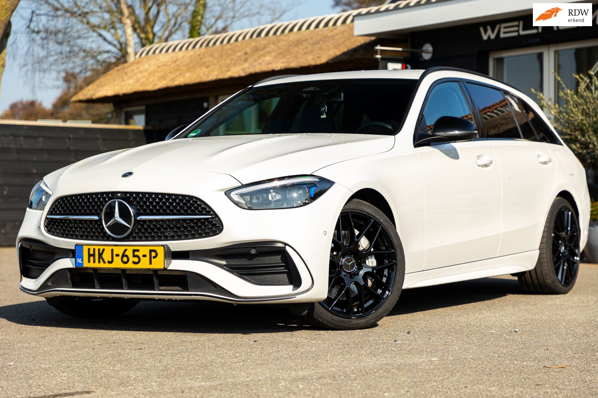 Mercedes-Benz C 300 E 300 e Luxury Line i phev I Leder I  Carplay I Digital Light I AMG I Dealeronderhouden I 2022 - voorkant