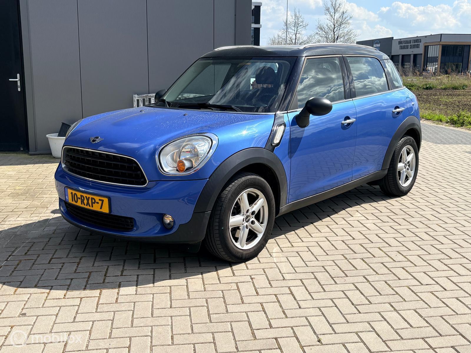 Foto van MINI ONE COUNTRYMAN