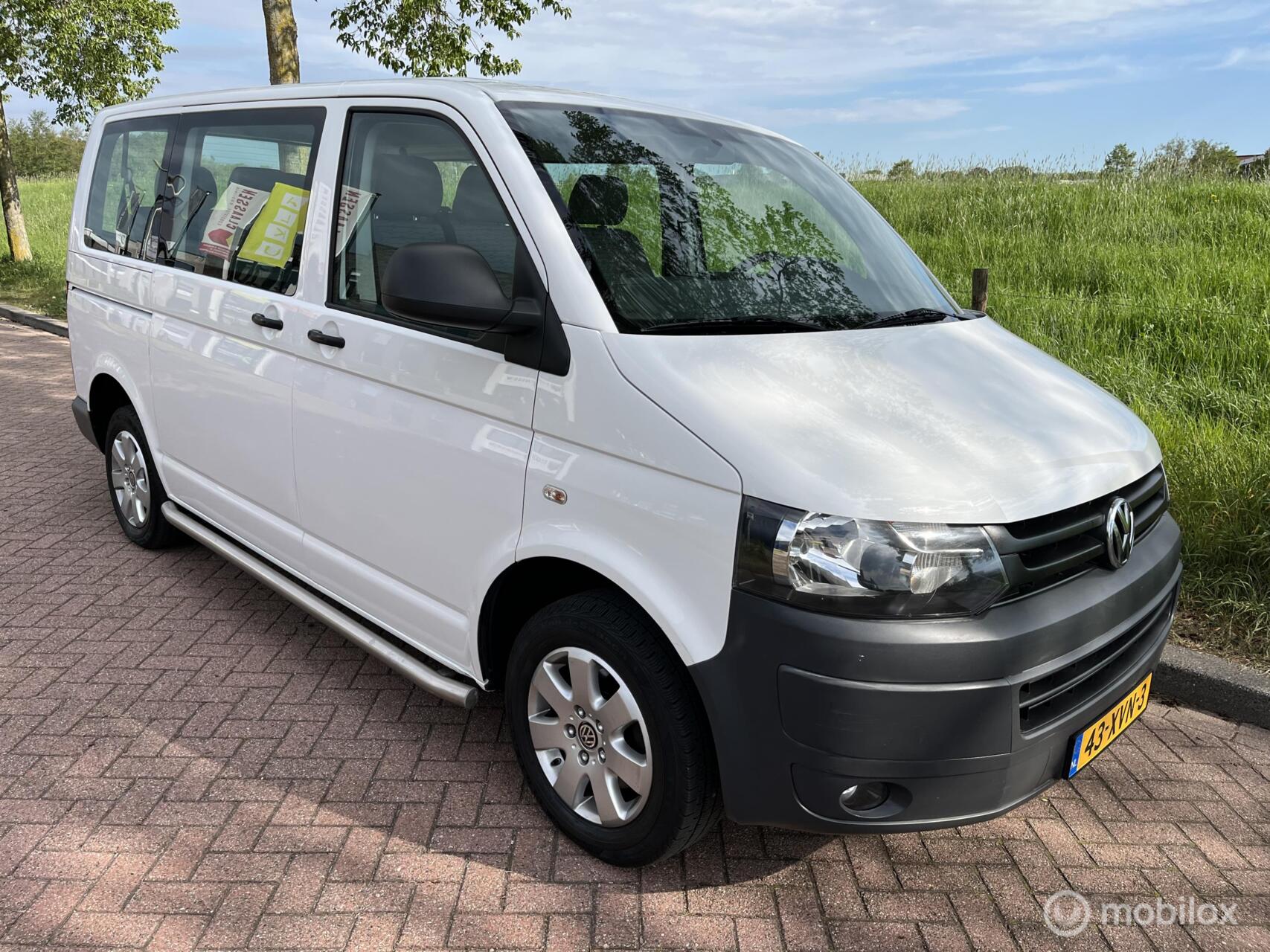 Foto van VOLKSWAGEN KOMBI