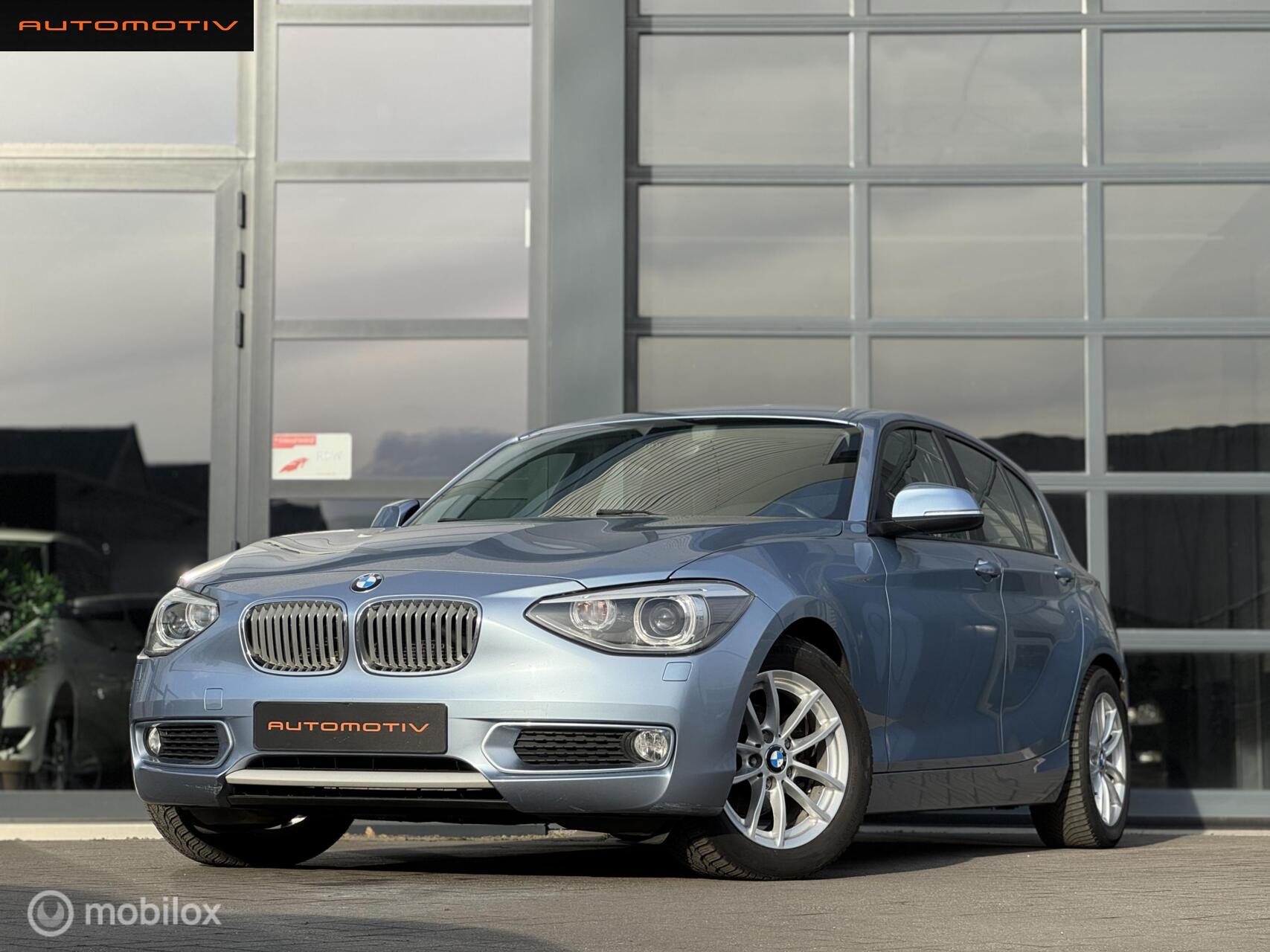 BMW 1er Reihe 114i Urban Line BI XENON / NAVI / CRUISE 2012 - voorkant