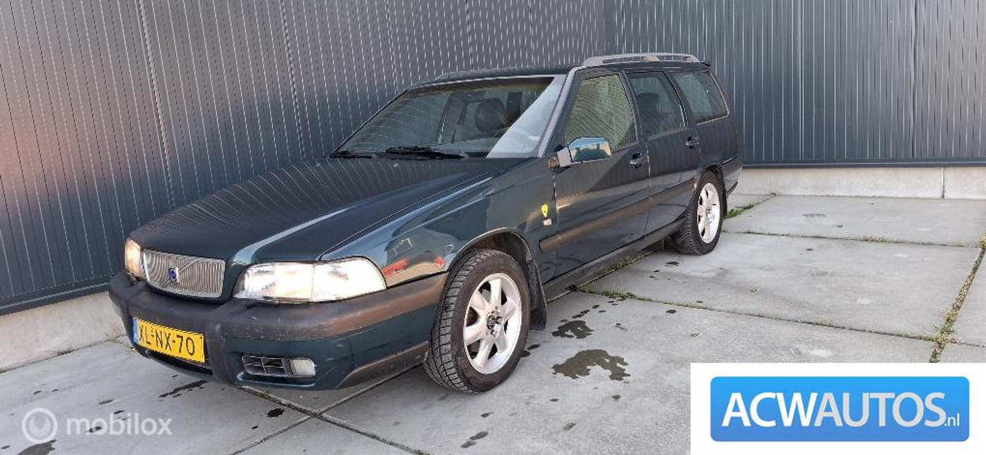 Volvo V70 2.5 T AWD Luxury 1999 - voorkant
