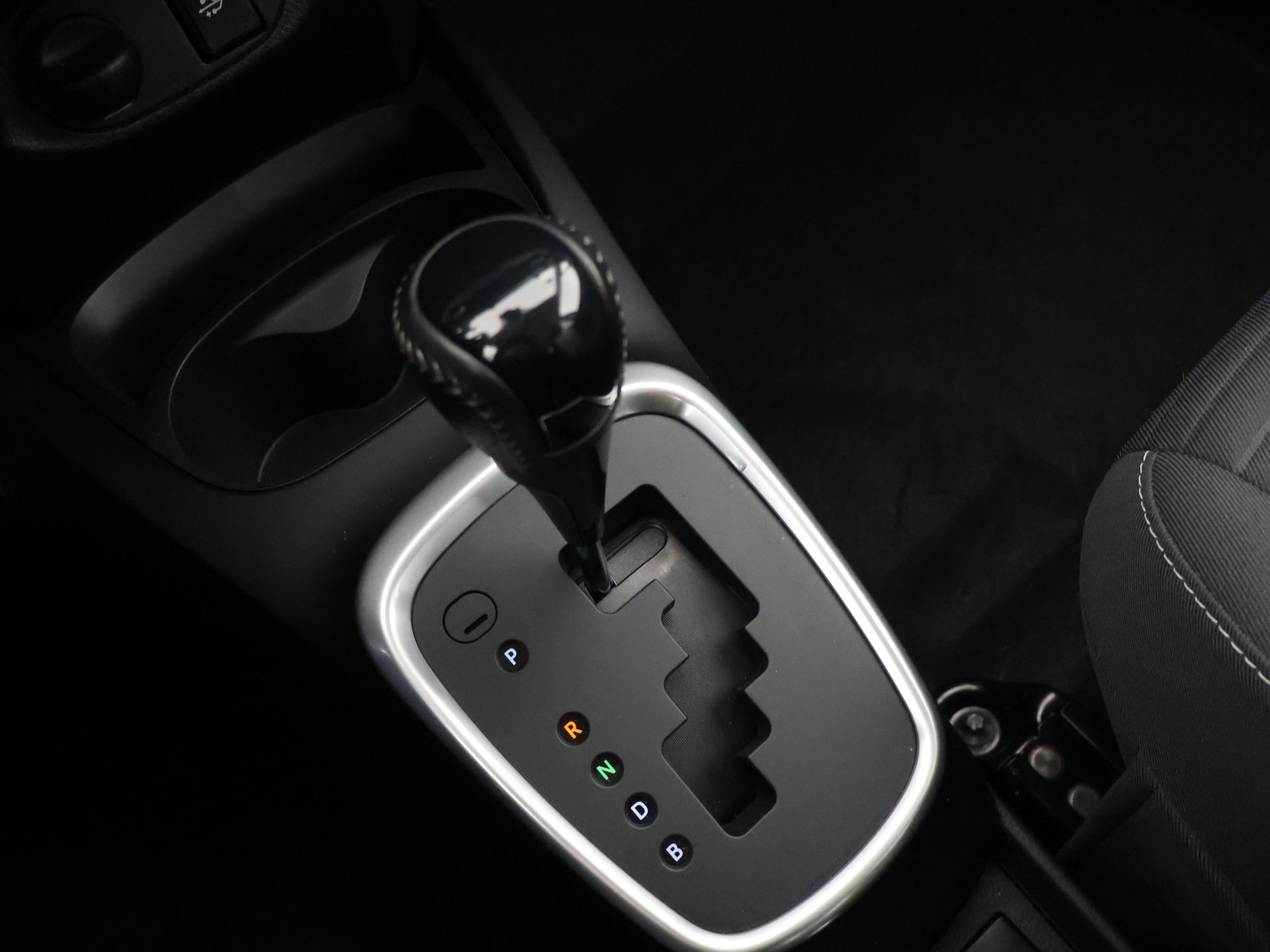 Foto van Toyota Toyota Yaris Hybrid