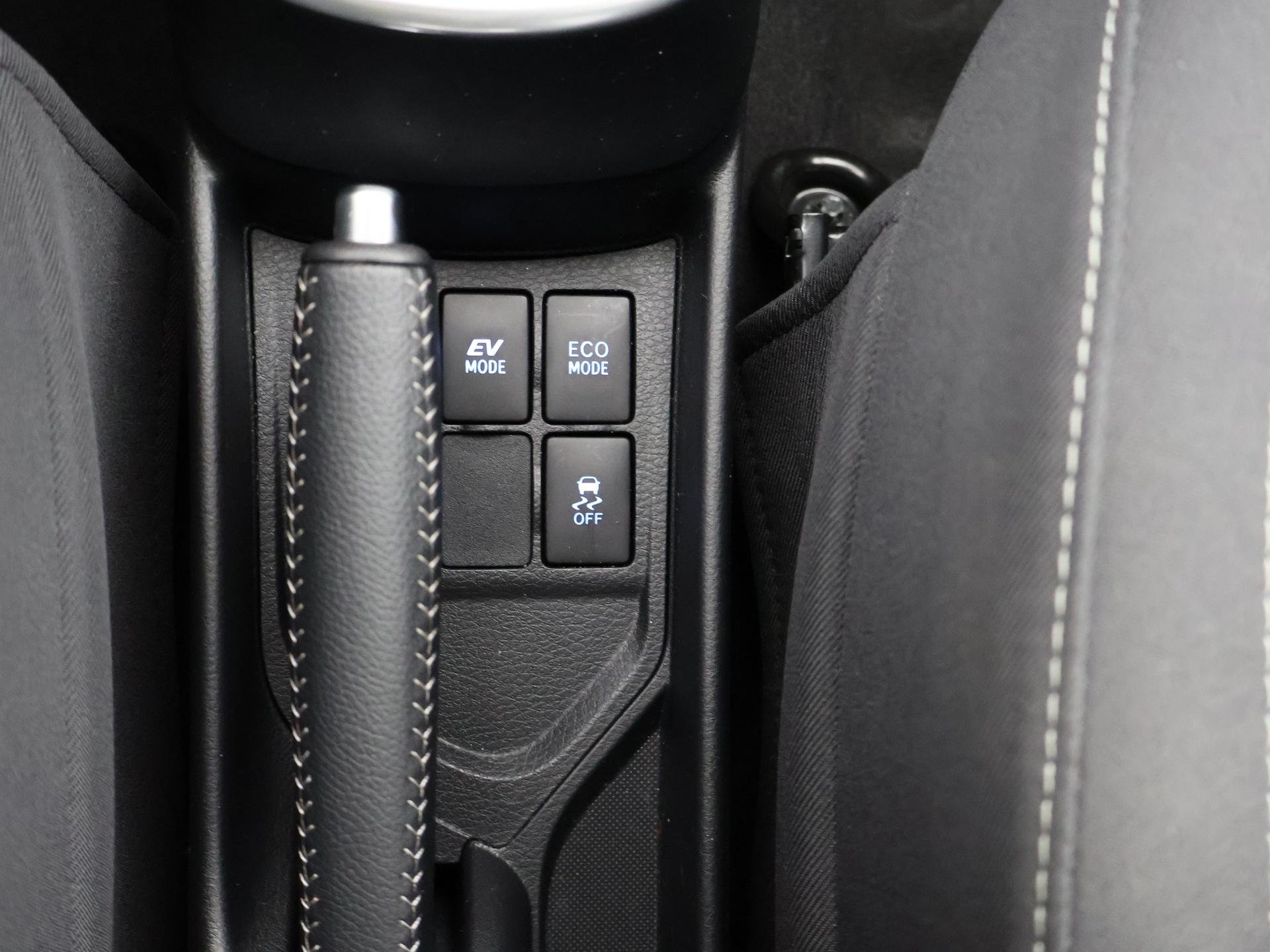 Foto van Toyota Toyota Yaris Hybrid