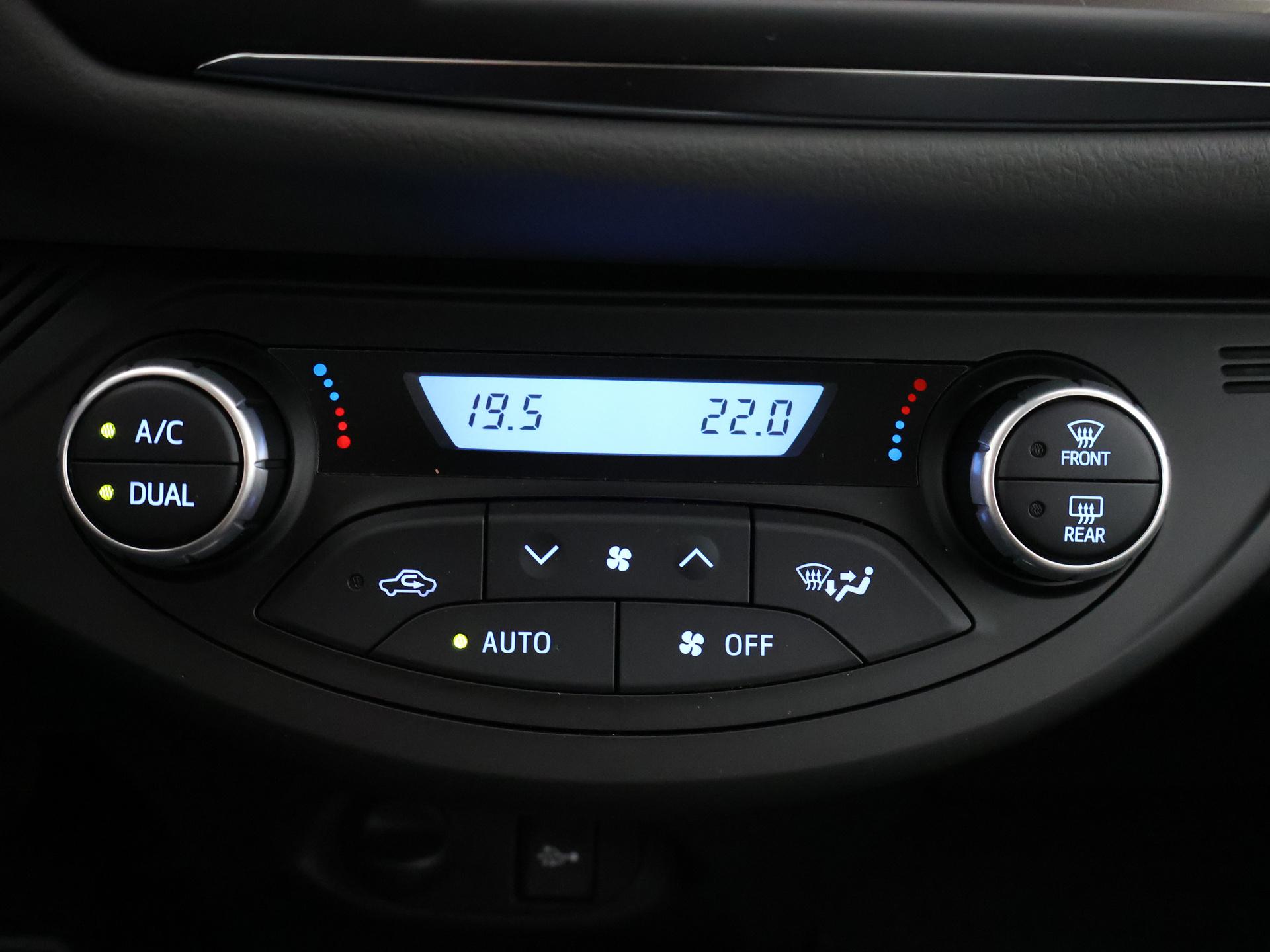 Foto van Toyota Toyota Yaris Hybrid