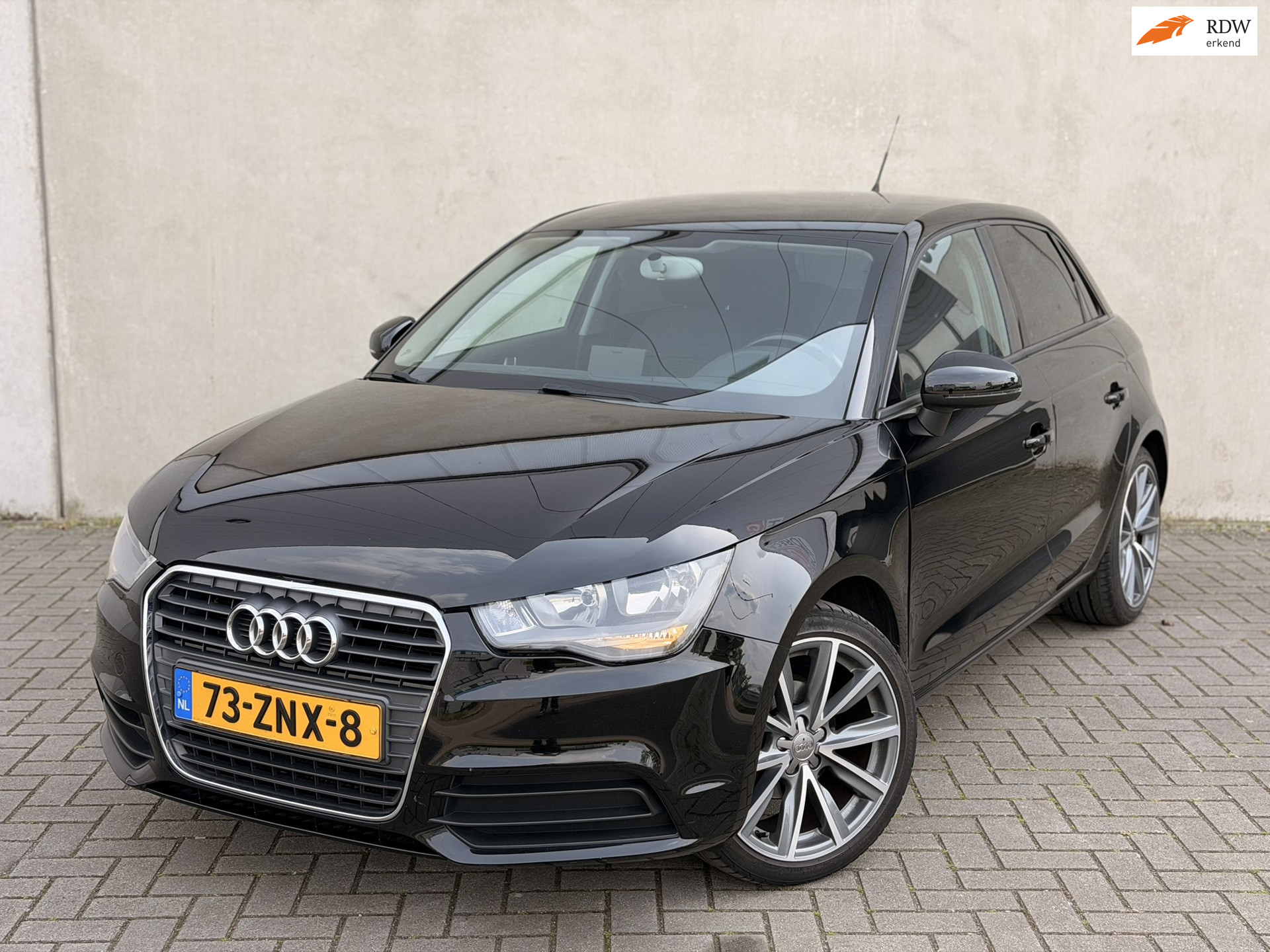 Audi A1 Sportback 1.2 TFSI Ori NL NAP 17'' Navi Cruise Airco 2013 - voorkant