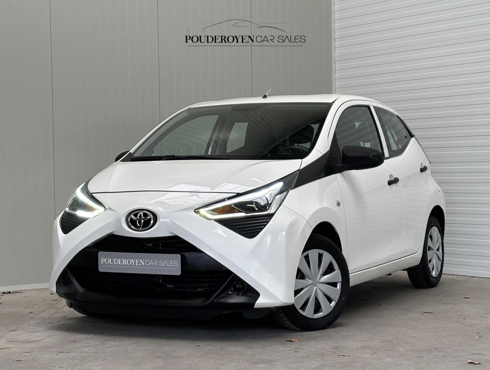Toyota Toyota Aygo 1.0 VVT-i x-fun / Apple Carplay / Airco / Cruisecontrol / Rijklaar! 2020 - voorkant
