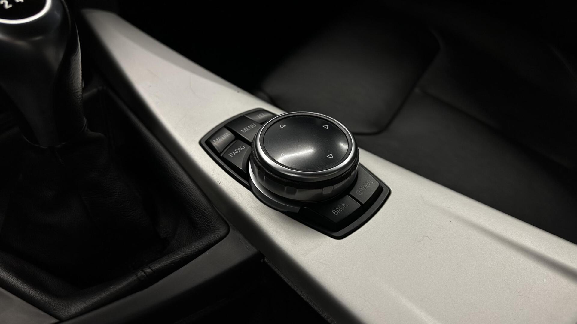 Foto van BMW 320i Ed