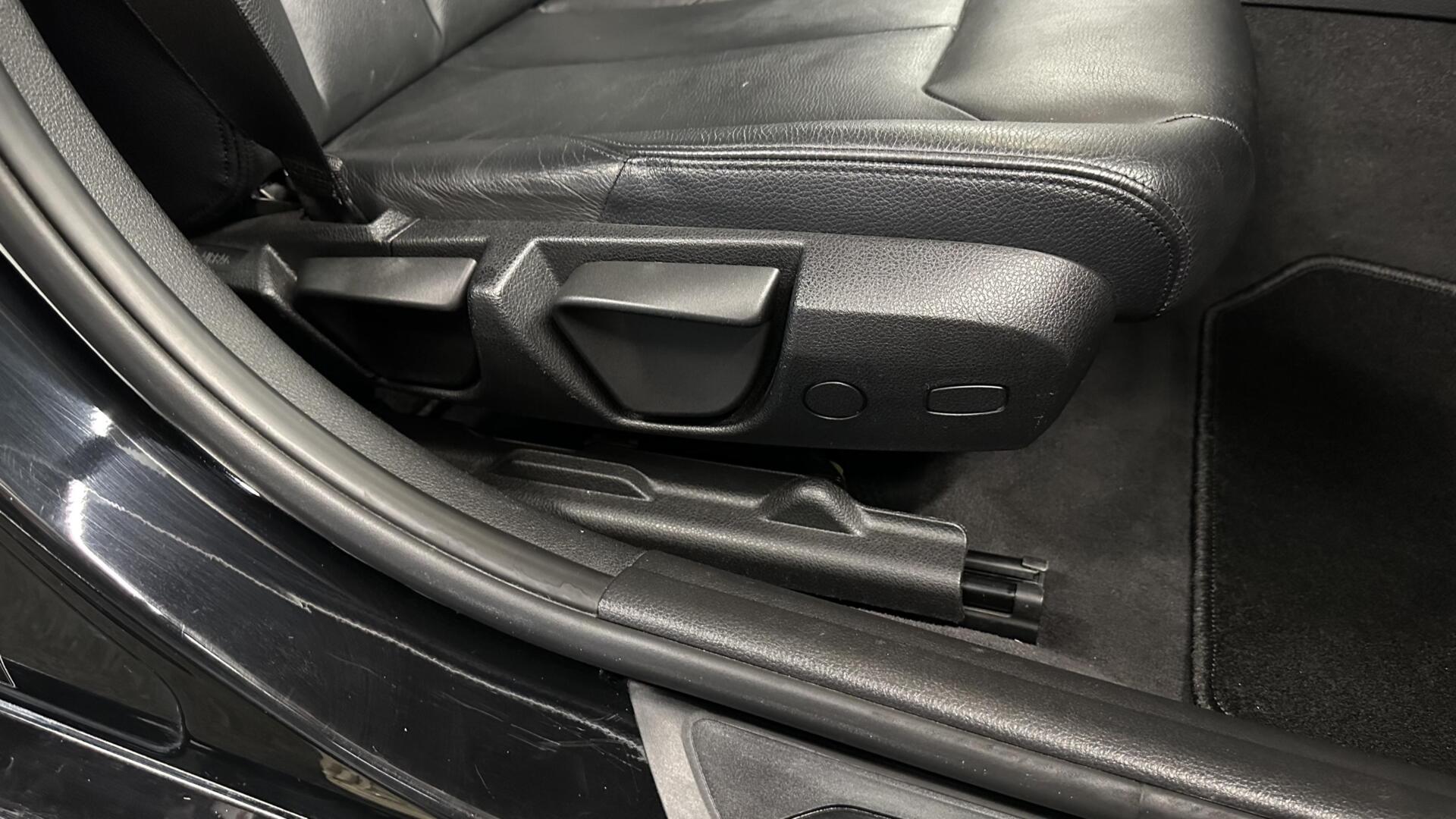 Foto van BMW 320i Ed