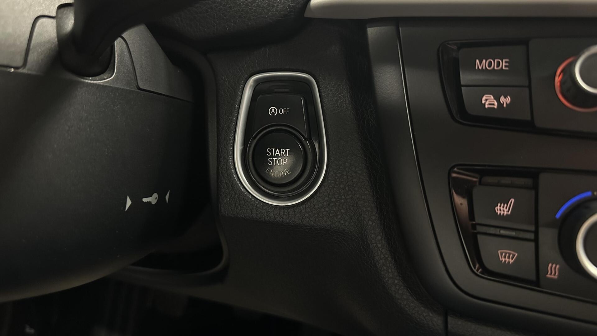 Foto van BMW 320i Ed