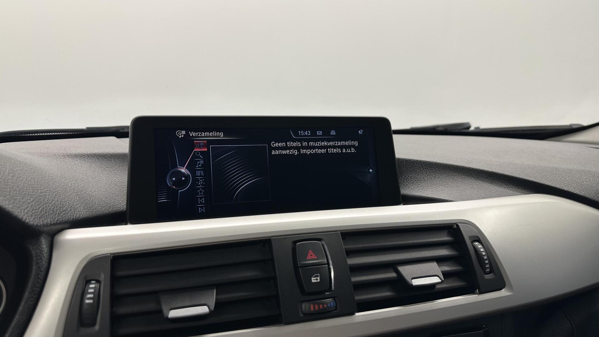 Foto van BMW 320i Ed