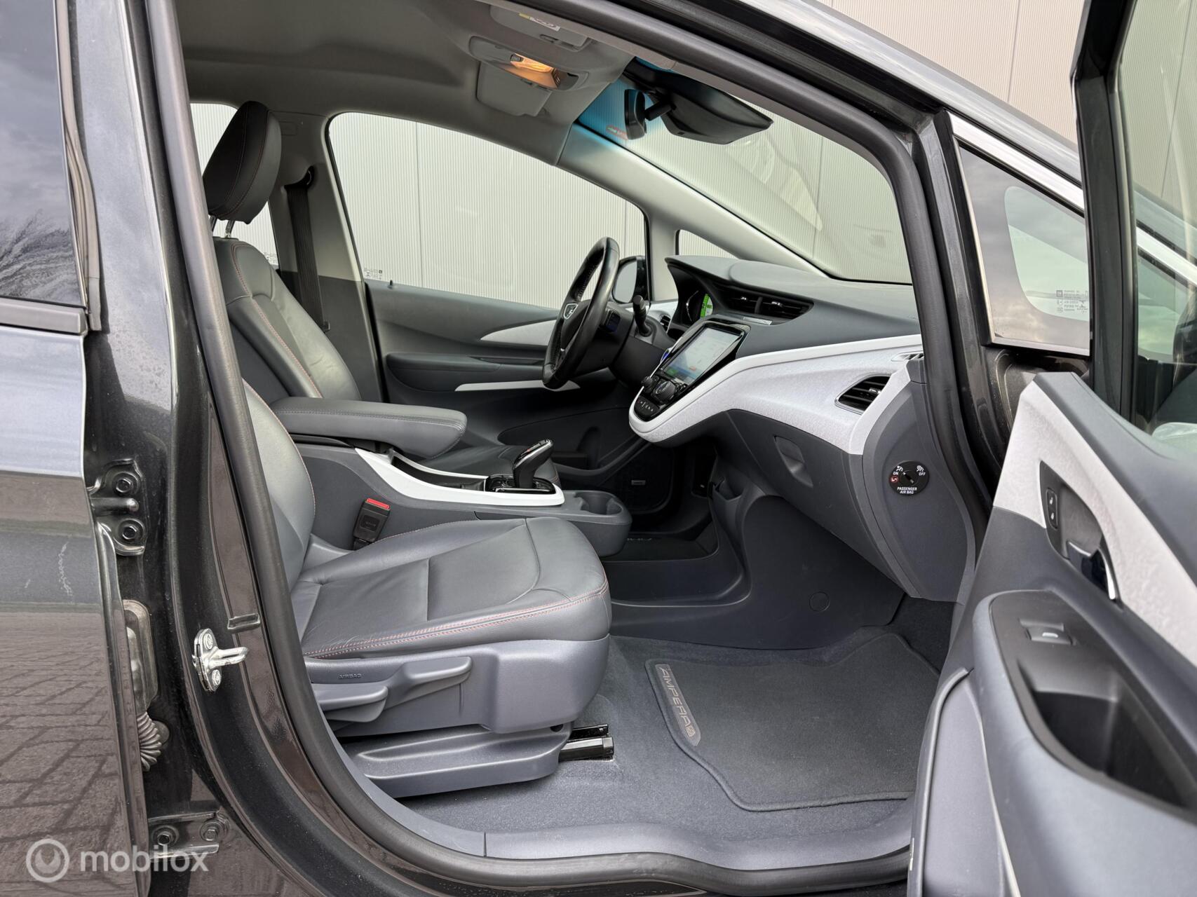 Foto van Opel Ampera-e