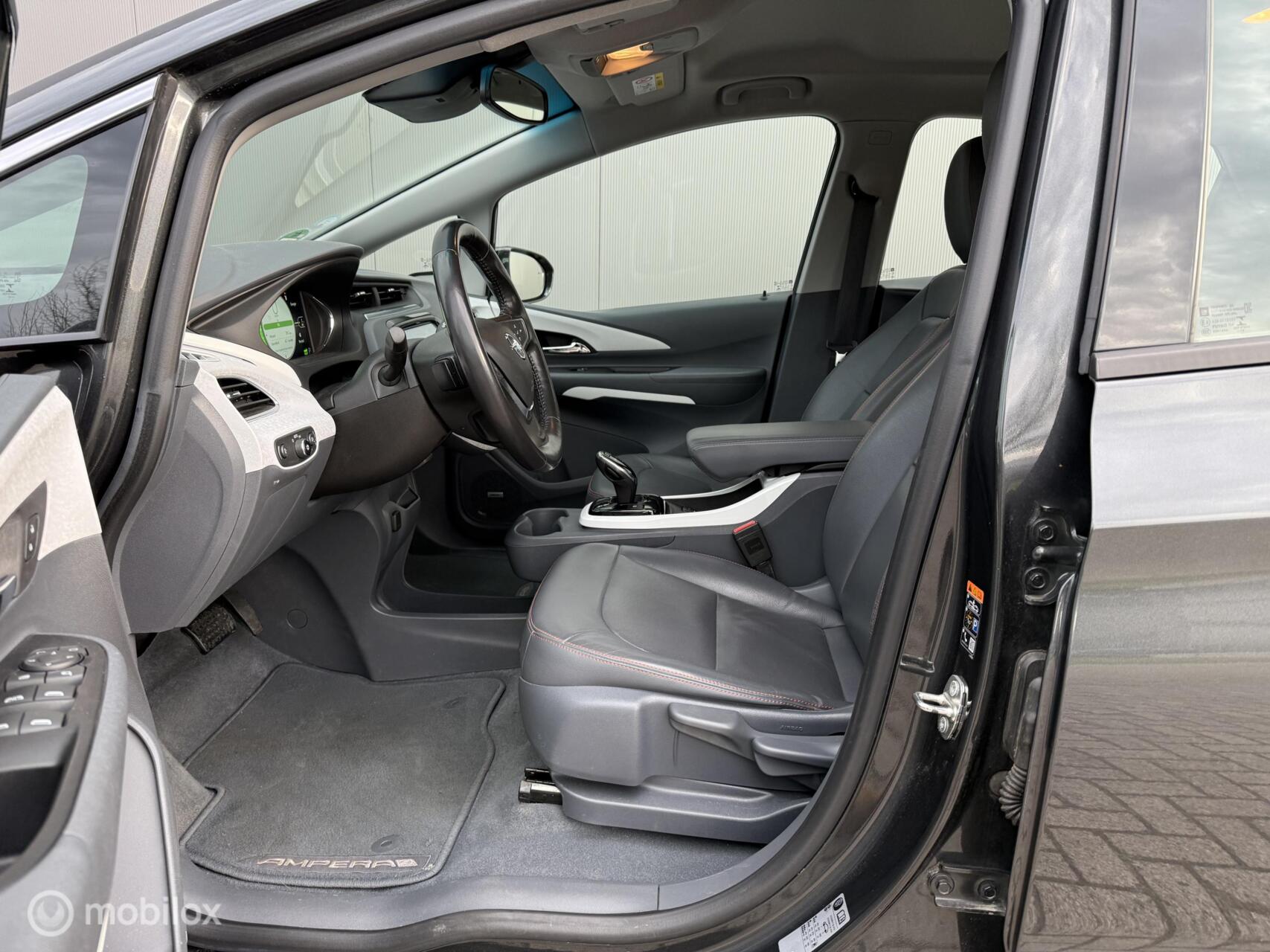 Foto van Opel Ampera-e