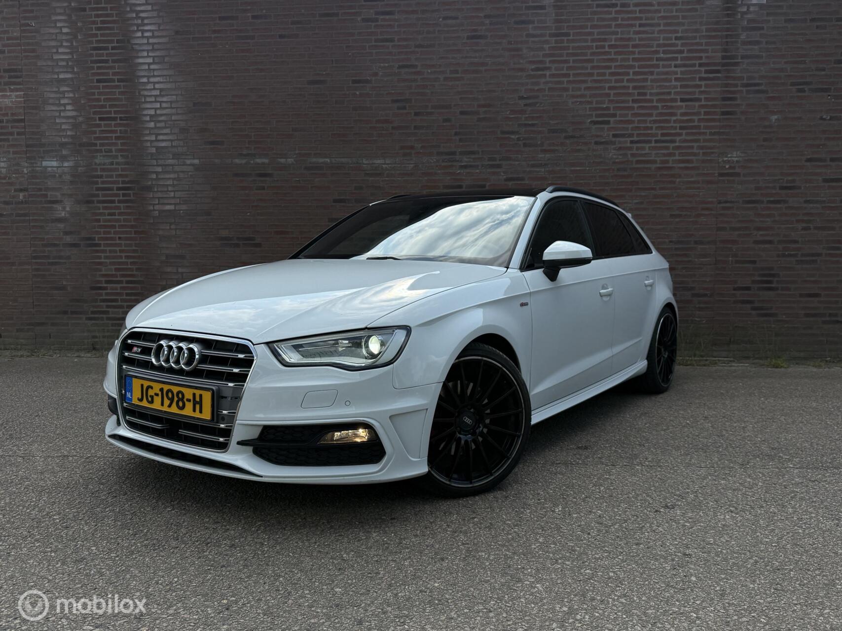 Audi A3 Sportback 2.0 TDI quattro Ambition Pro Line|S3 |Pano 2015 - voorkant