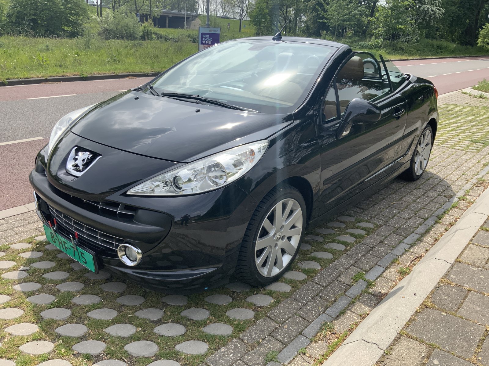 Inspectiefoto van Peugeot 207 CC